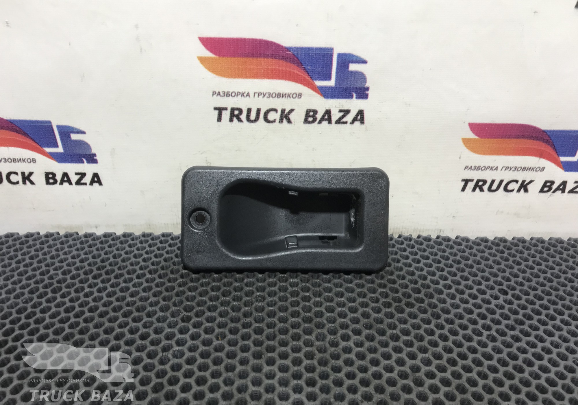 81669126160 Ручка бардачка для Man TGX