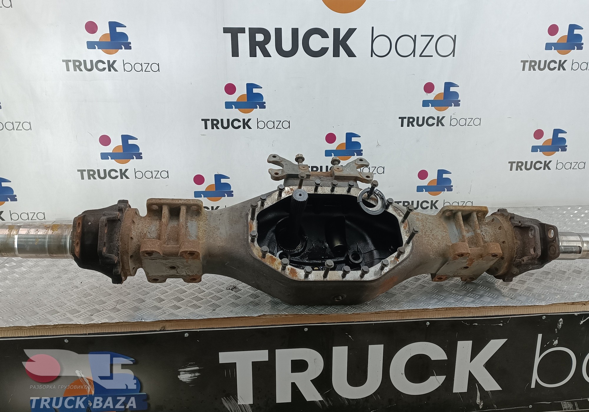 MHP161G0B618 Корпус среднего моста для Sinotruk Howo HW76