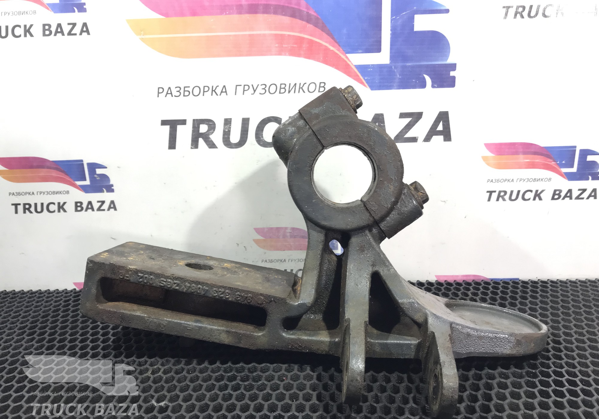 9413230521 Кронштейн переднего стабилизатора для Mercedes-Benz Axor III (с 2010)