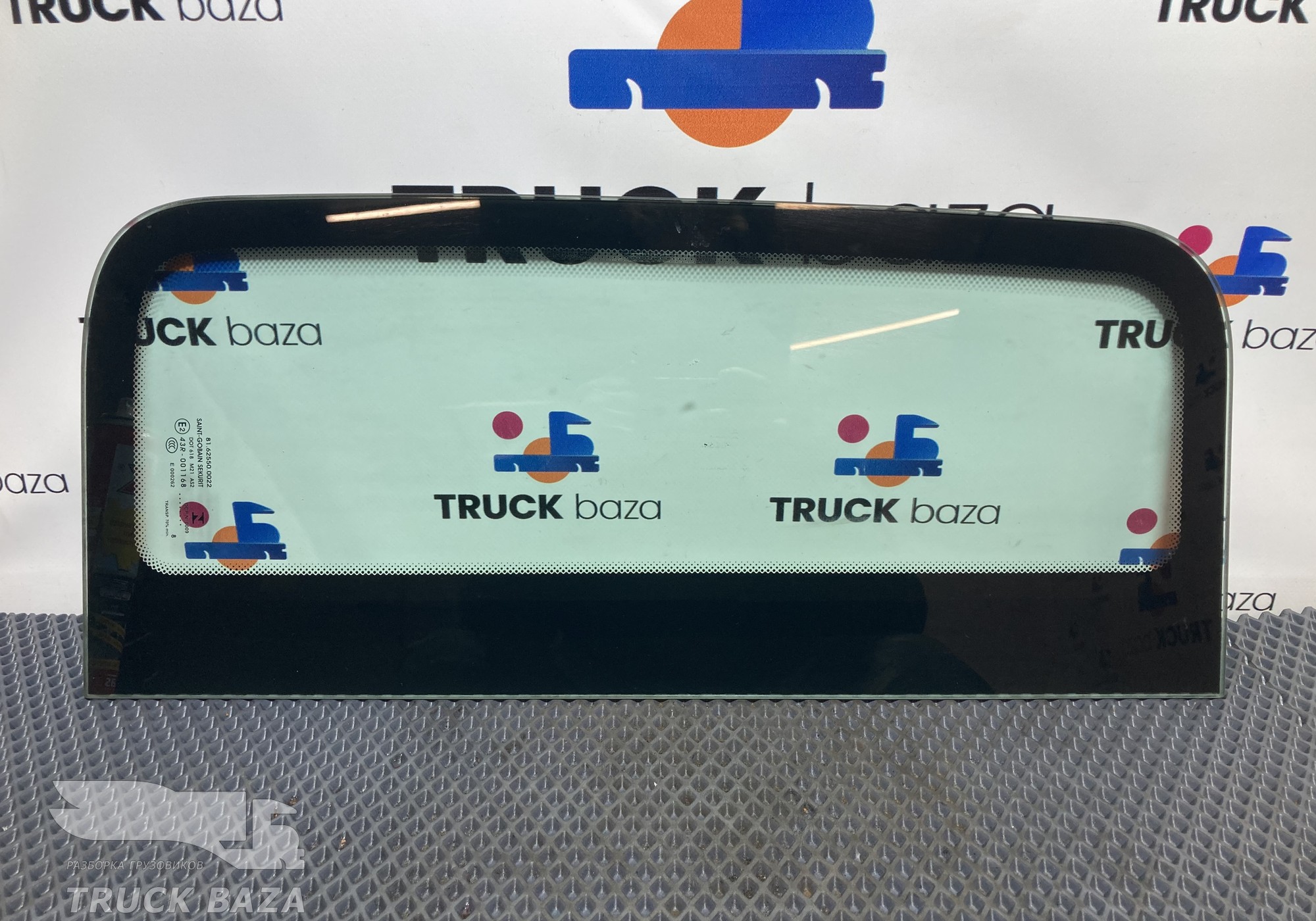 81625500022 Стекло боковое правое для Man TGX II (с 2012)