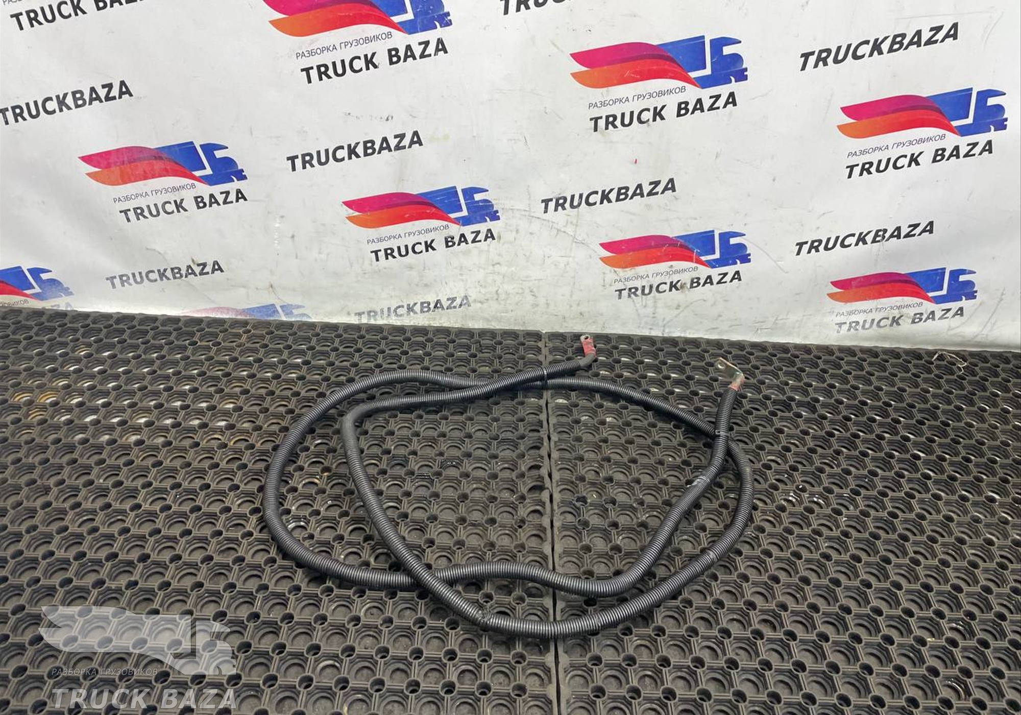 81254056038 Провод силовой 3330мм/11.5мм для Man TGX II (с 2012)