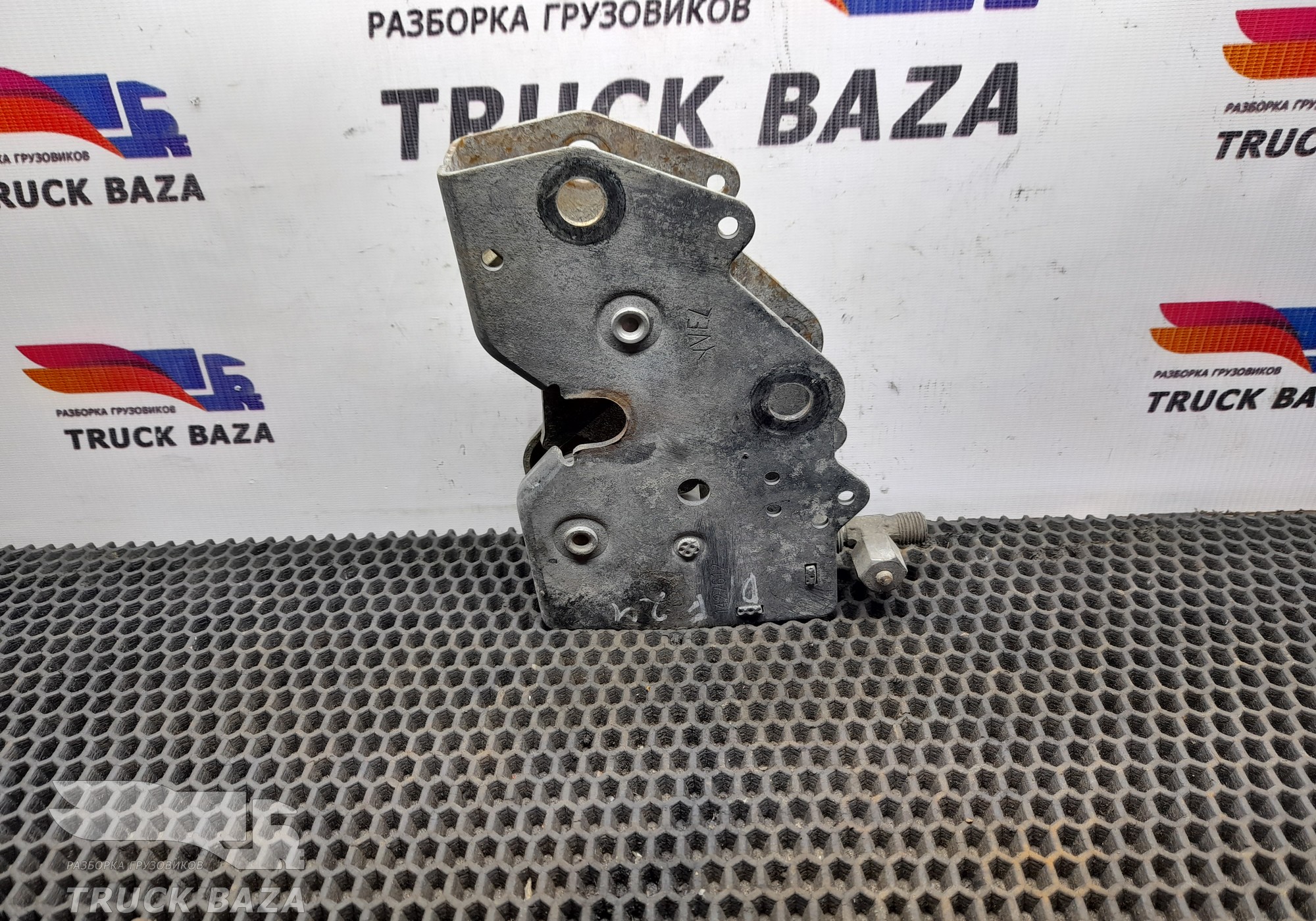 1427610 Замок кабины для Daf XF105