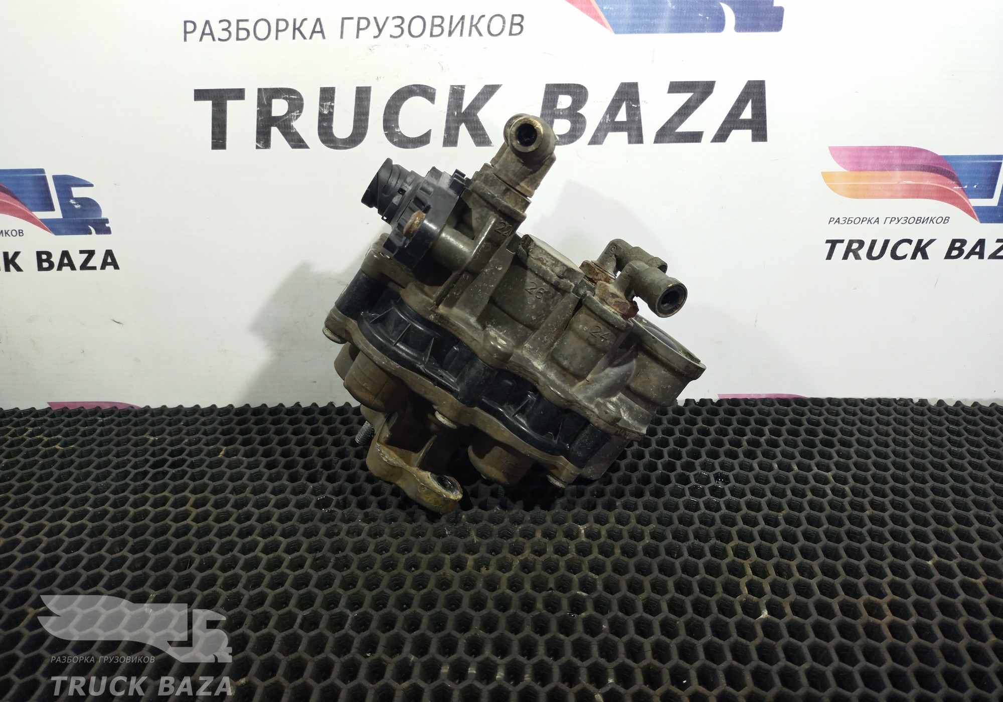 42535024 Кран защитный 4-х контурный для Iveco Eurotrakker