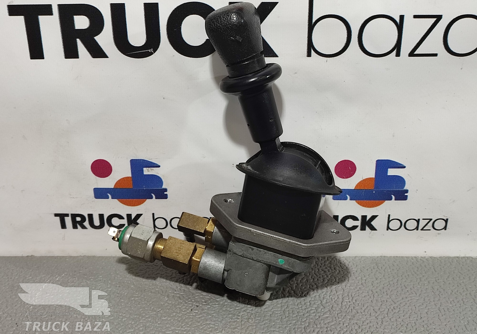 DPM90DSX Кран ручного тормоза