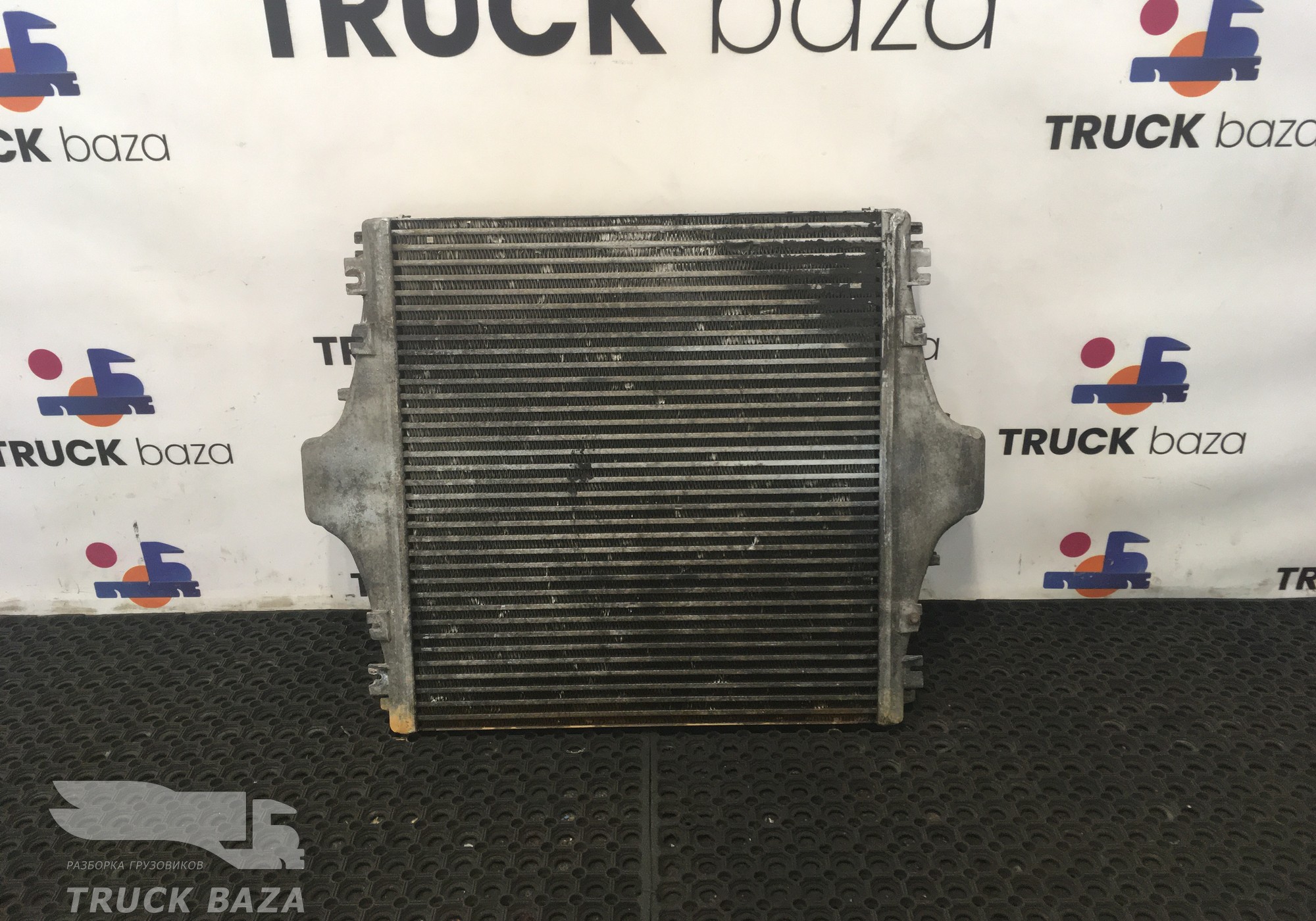 500327872 Интеркулер для Iveco EuroTech