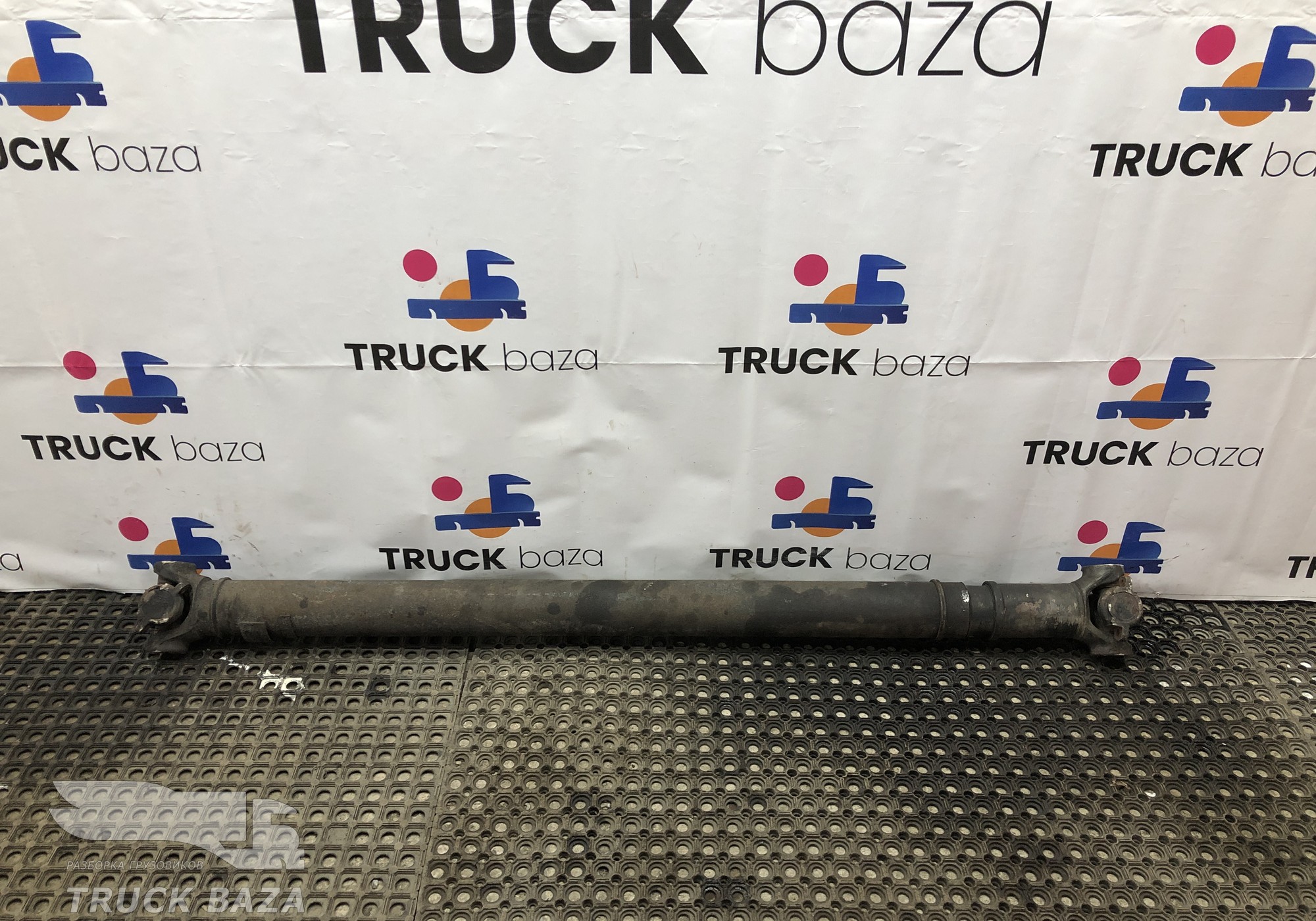 1758615 Вал карданный 1860х1790х1390