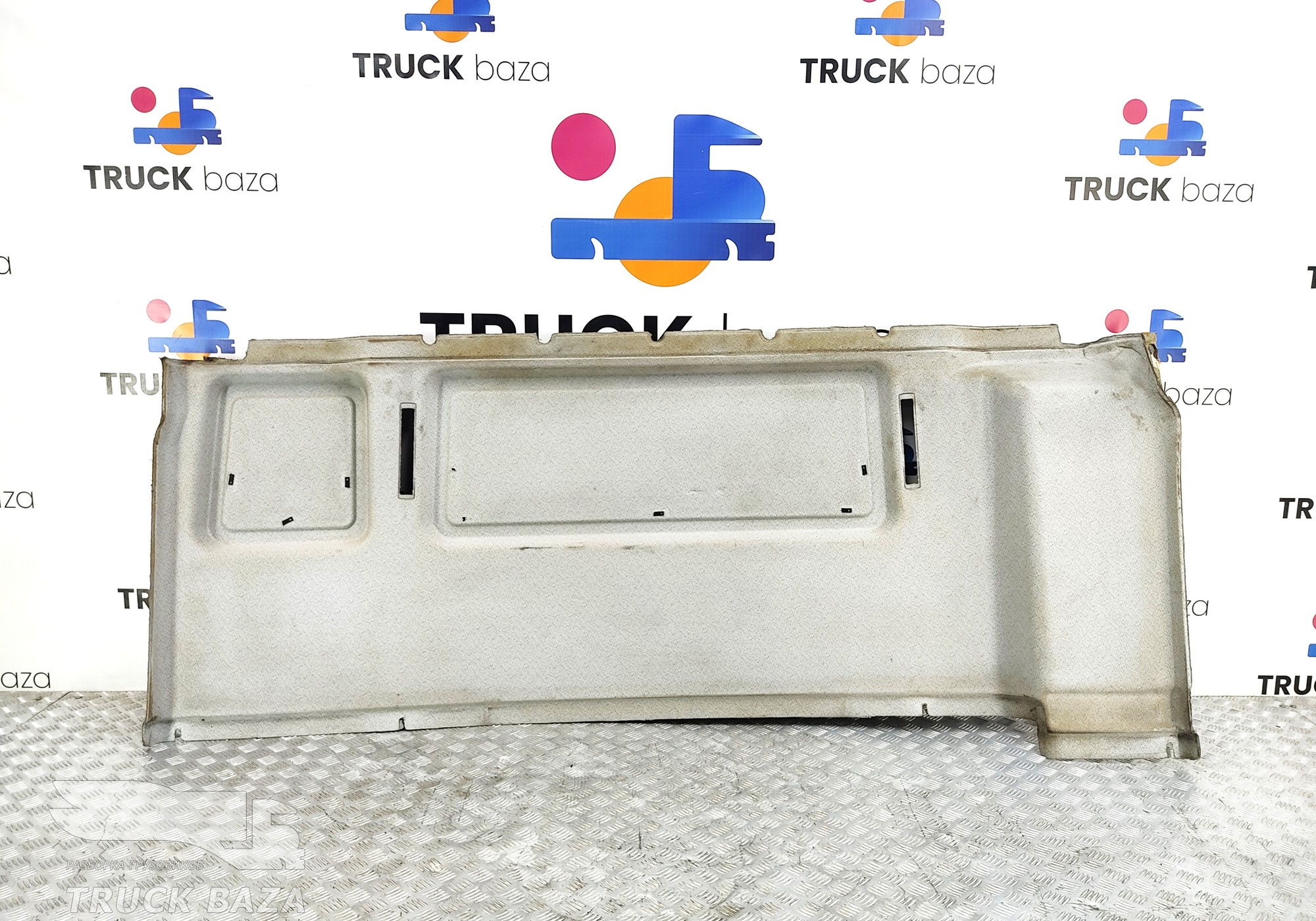 81627706017 Обшивка задней стенки