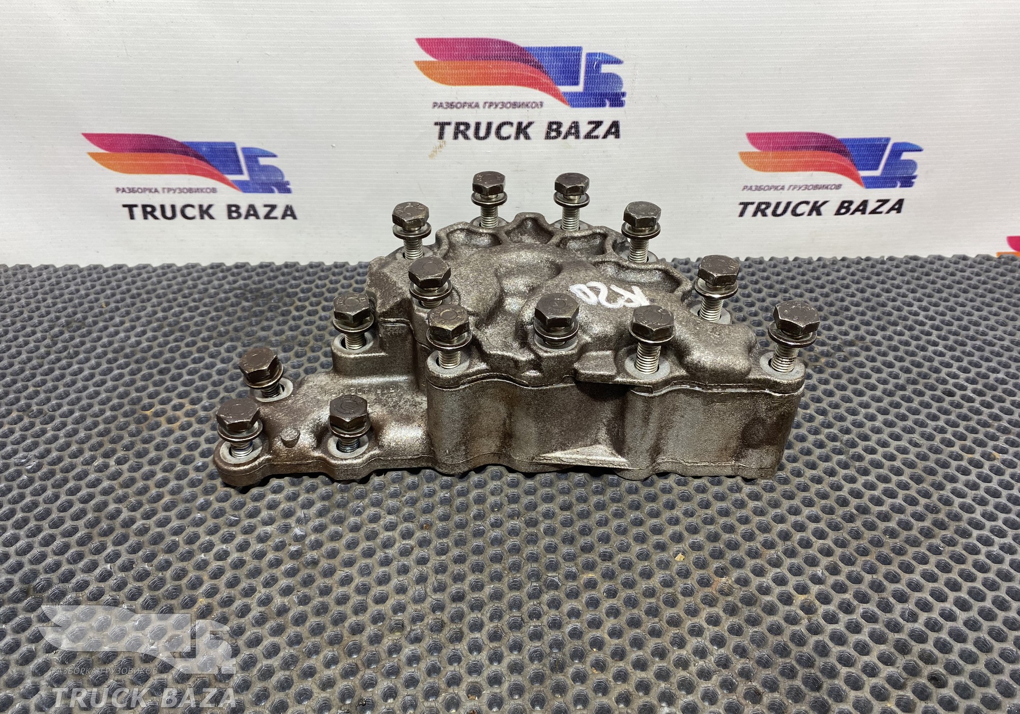 81385200003 Корпус масляного насоса КПП 16S2220TD для Man TGA