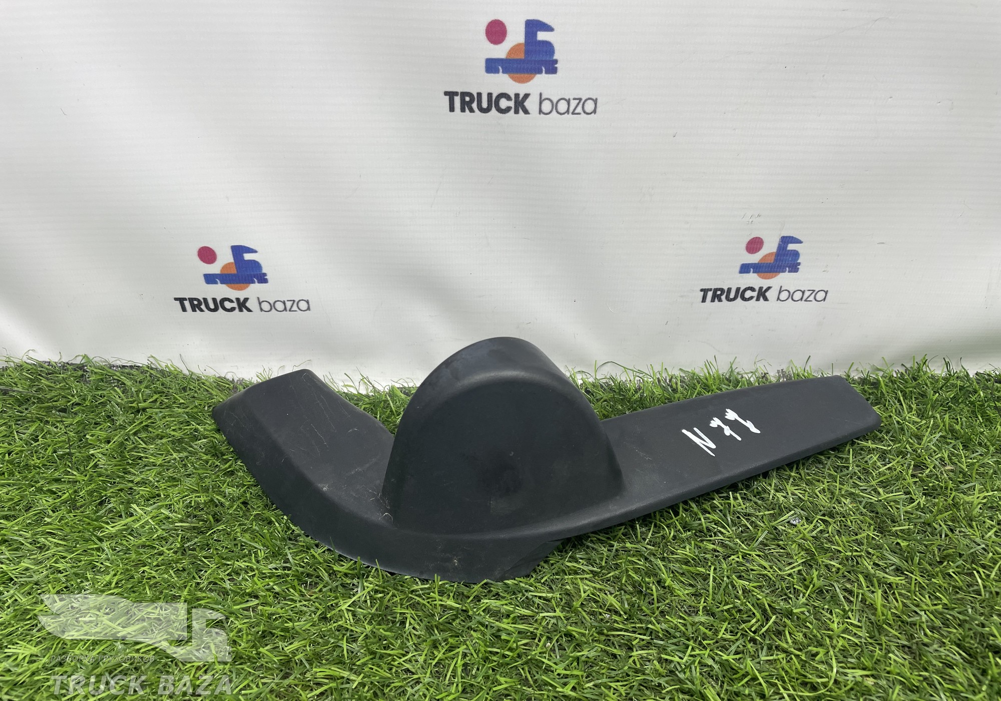 81637320074 Крышка кронштейна зеркала правая