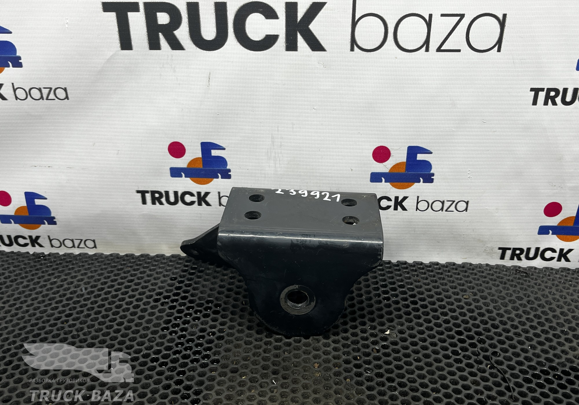 81417202783 Кронштейн торсиона кабины левый для Man TGS