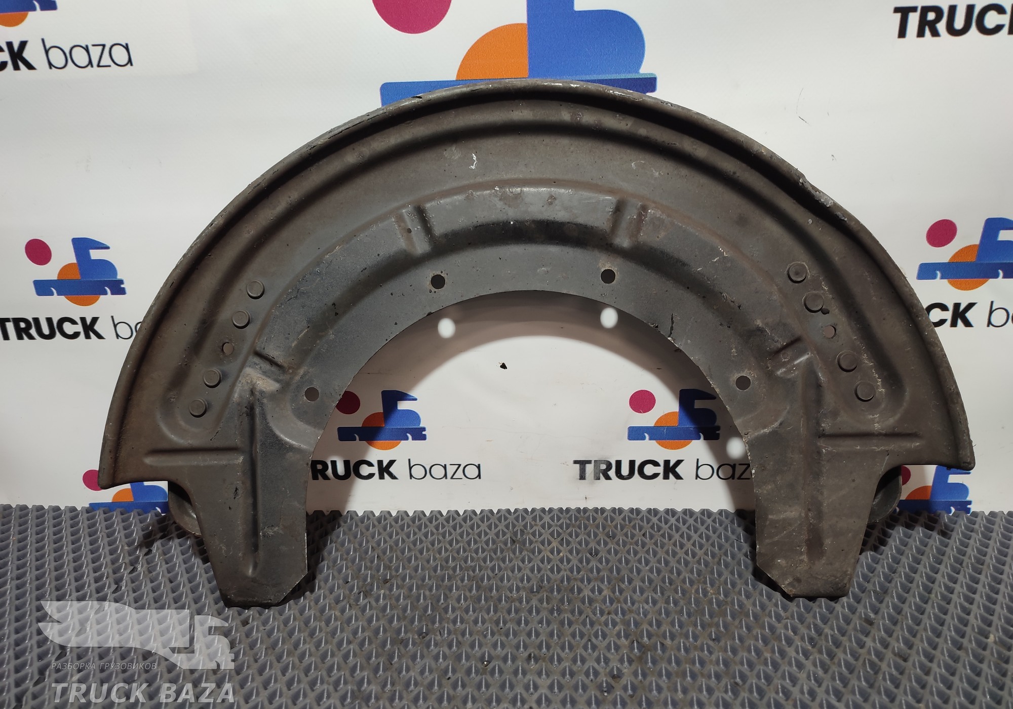 2410651 Пыльник тормозного диска