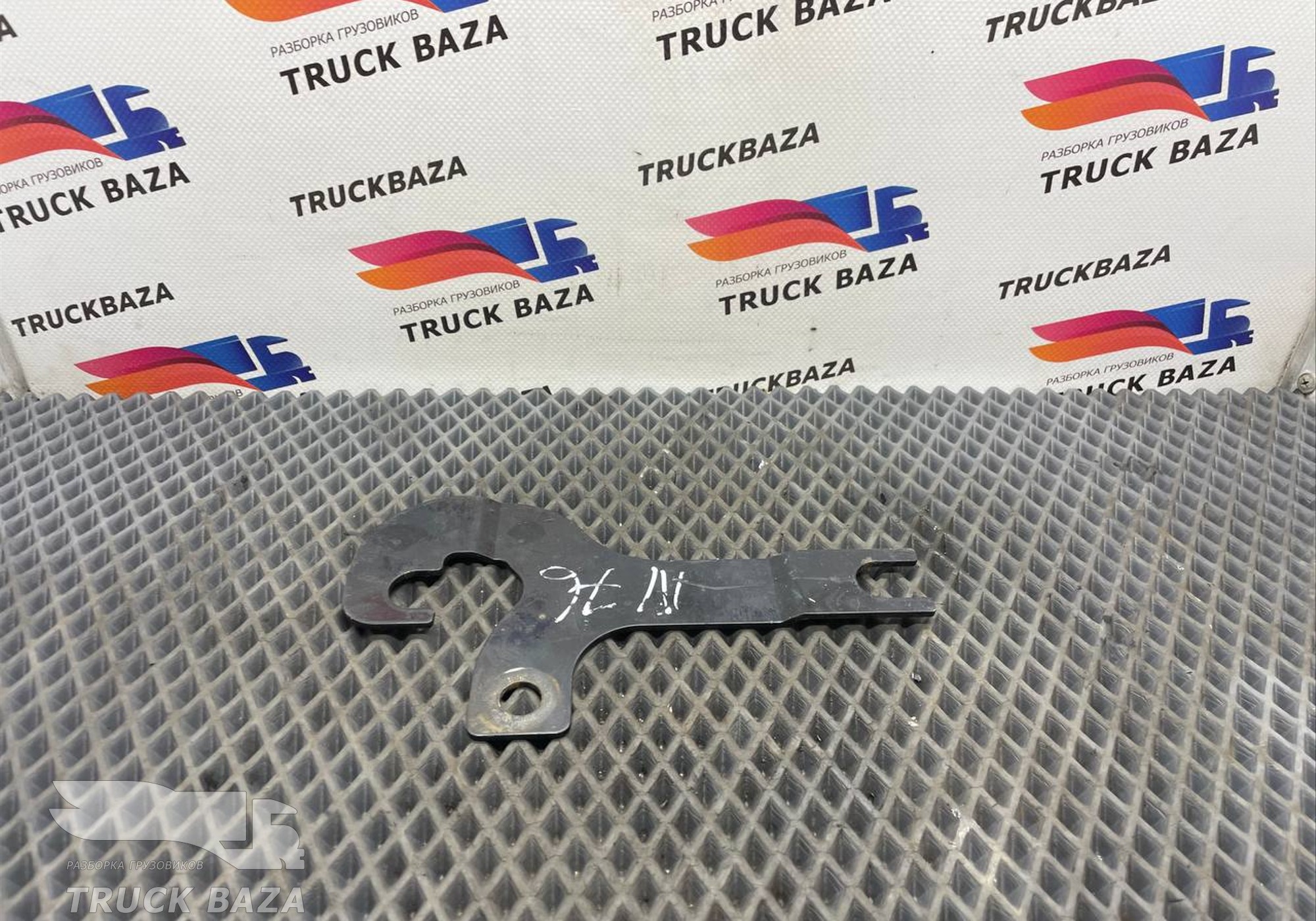 81417400033 Кронштейн проводки для Man TGX TG3 (с 2020)