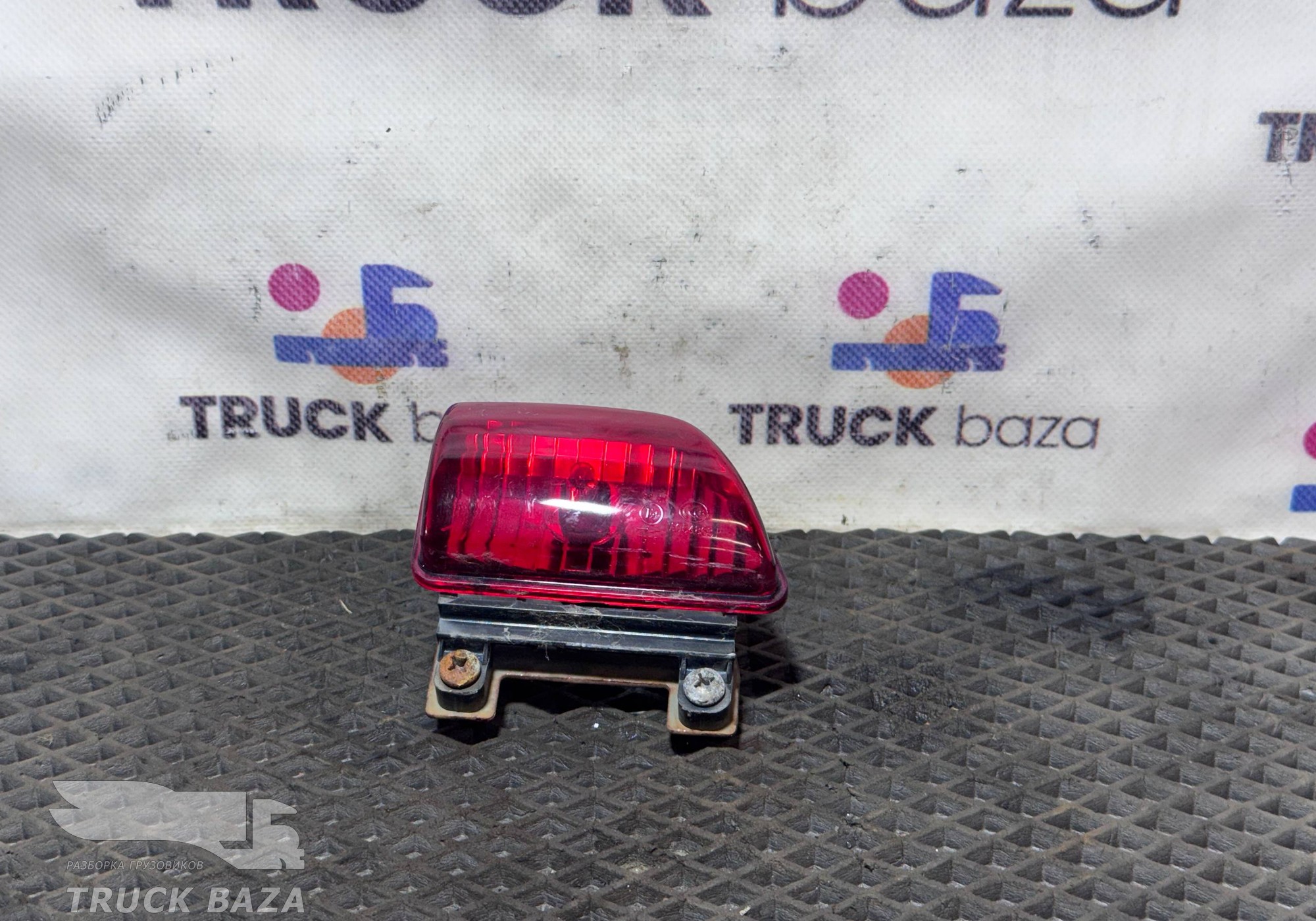 WG9925720046 Фонарь габаритный задний правый для Sinotruk Sitrak C7H