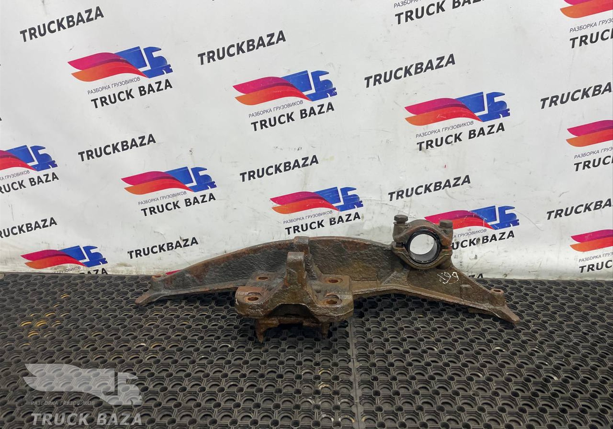 1778751 Кронштейн пневморессоры правый для Daf XF105 (с 2005)