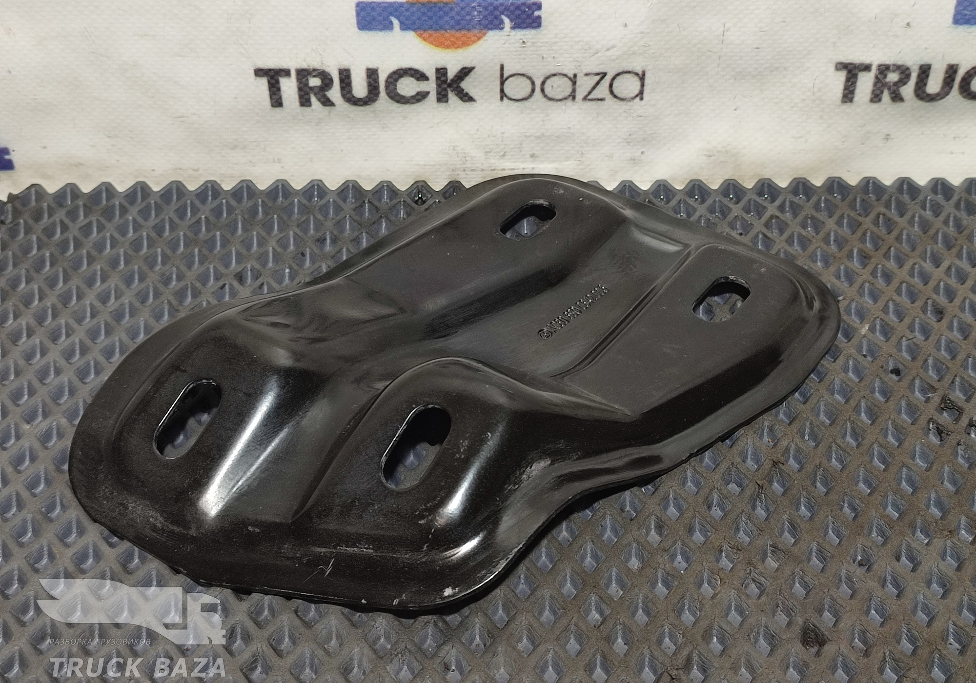 9606890642 Кронштейн торпедо левый для Mercedes-Benz Actros New Actros MP4 (с 2011)