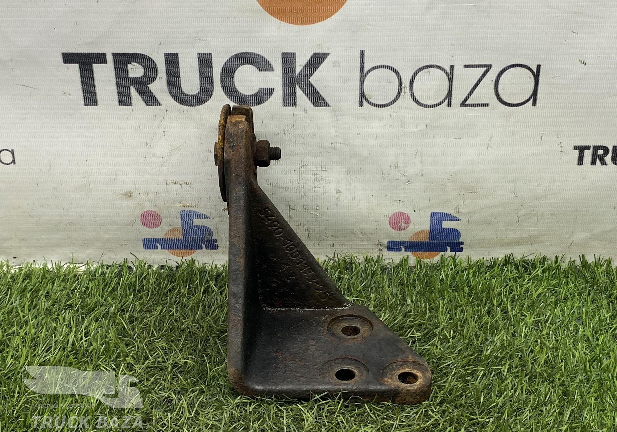 5490100117325 Кронштейн траверсы КПП левый для КАМАЗ 5490 (с 2013)