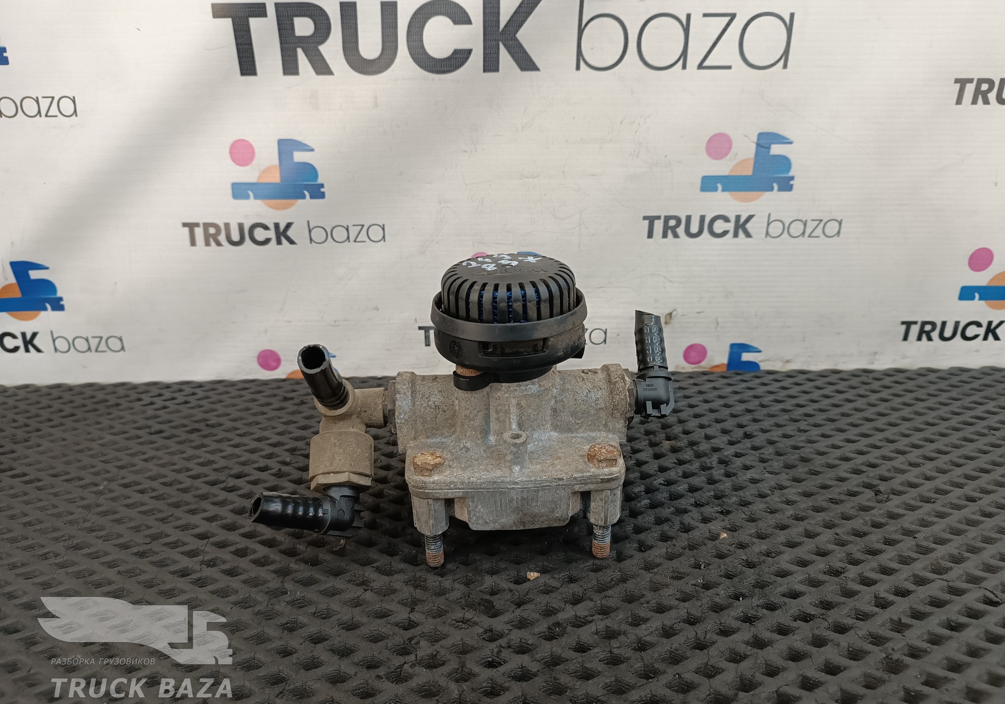 DZ95259360105 Клапан ускорительный для Shacman