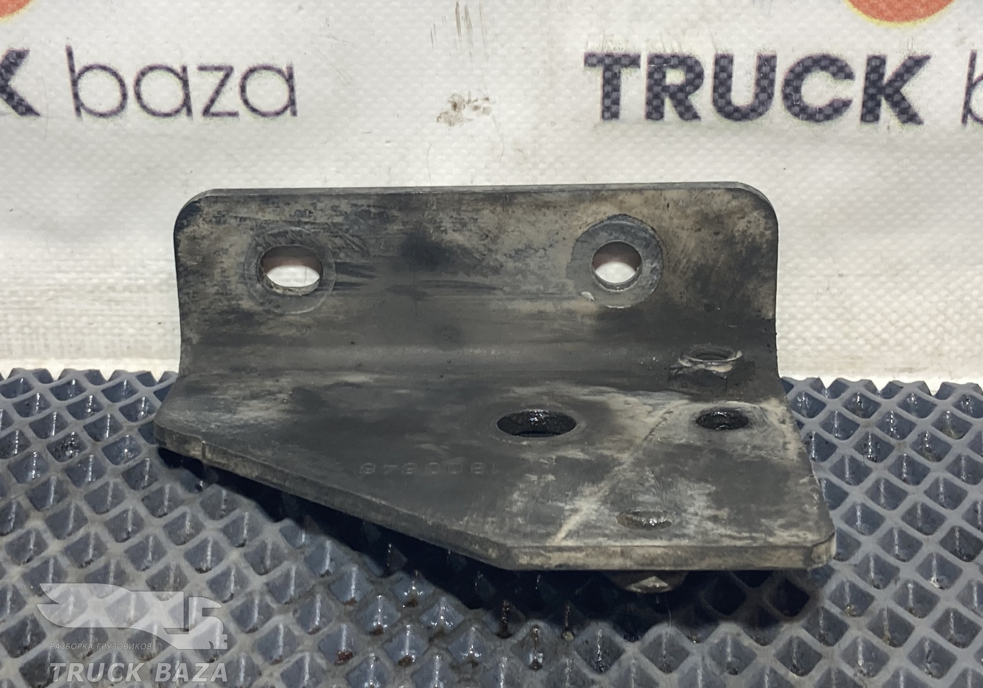 1800646 Кронштейн интеркулера для Scania 5-series G (с 2004 по 2016)