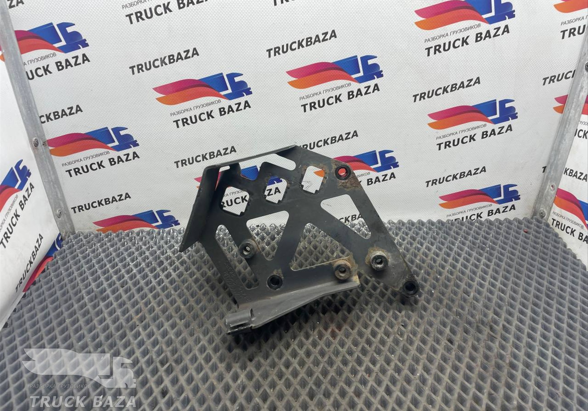 2141908 Кронштейн электропроводки для Daf XF106 (с 2012)