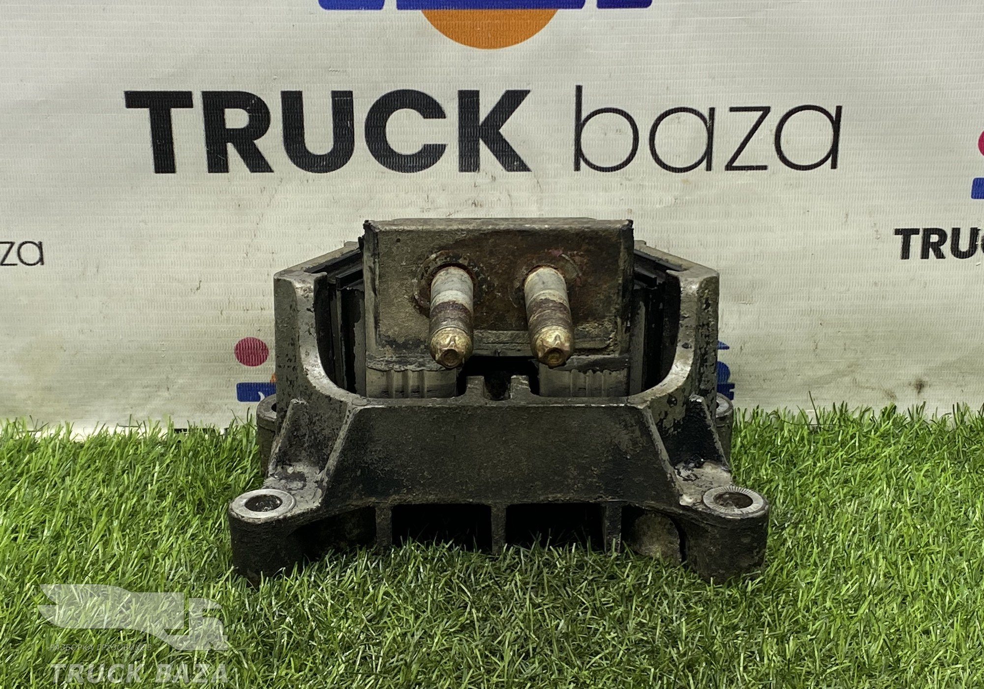 81962100597 Подушка двигателя задняя для Man