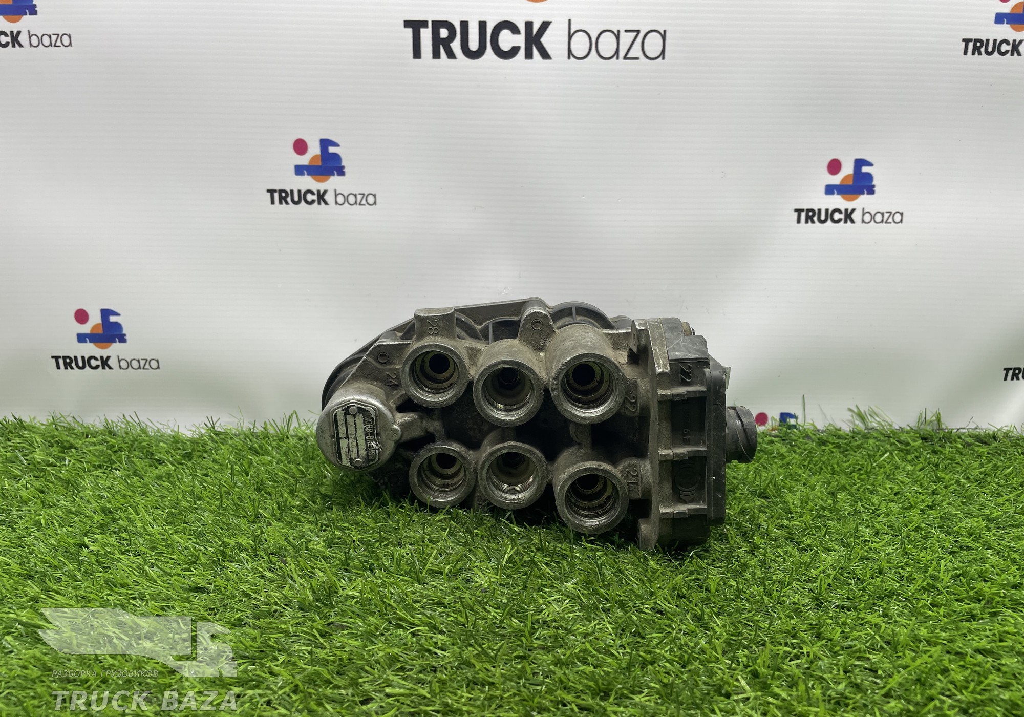 AE4528 Кран защитный 4-х контурный для Daf XF95