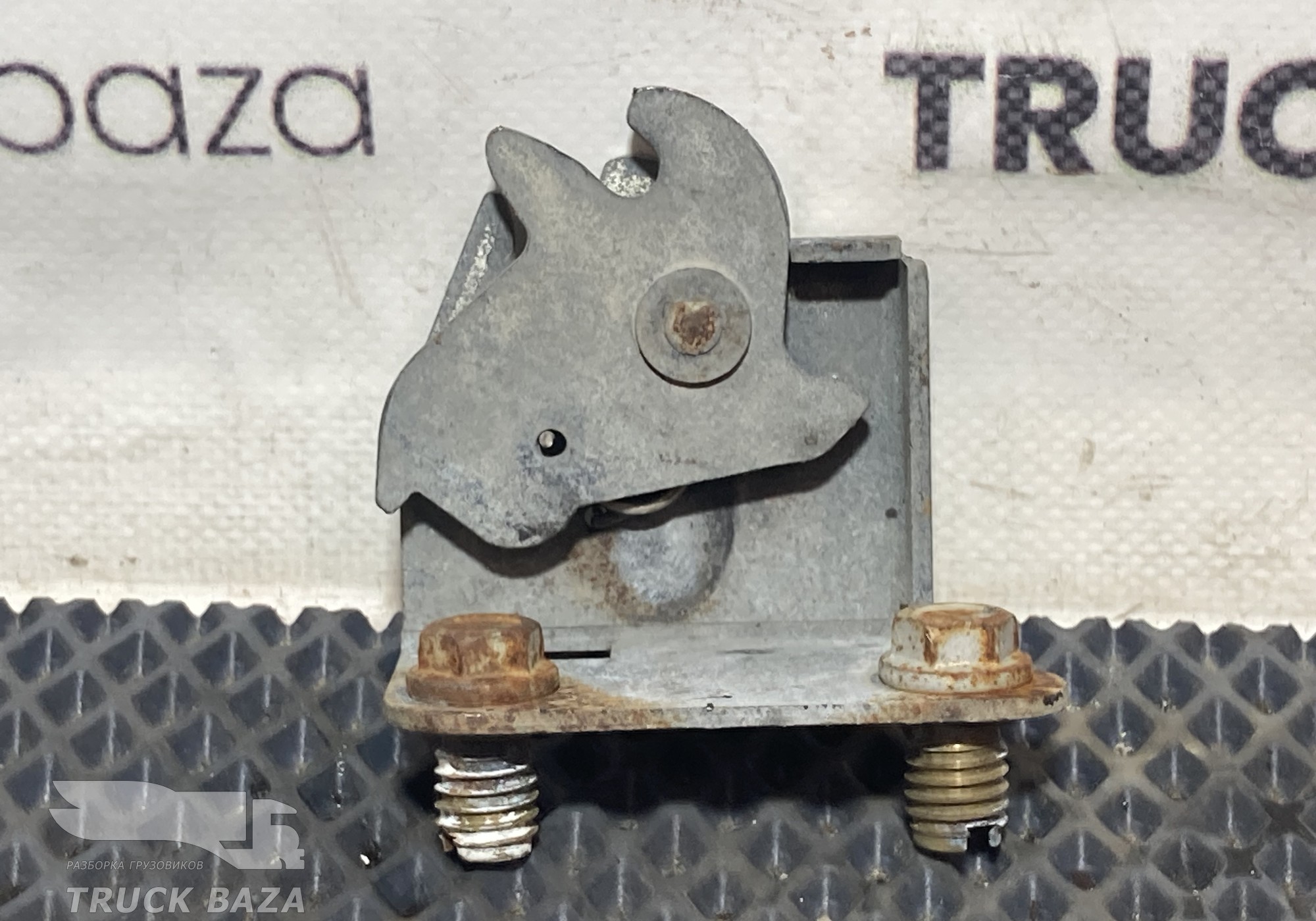 9737500084 Замок Замок капота левый