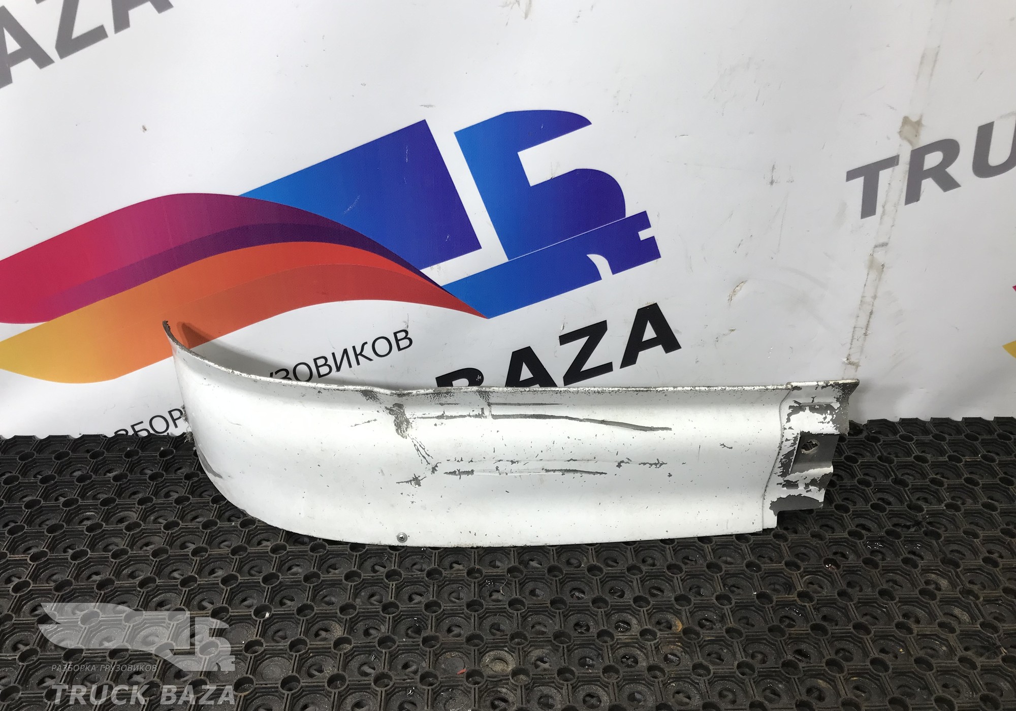 9438850325 Угол бампера левый для Mercedes-Benz Axor II (с 2004 по 2010)