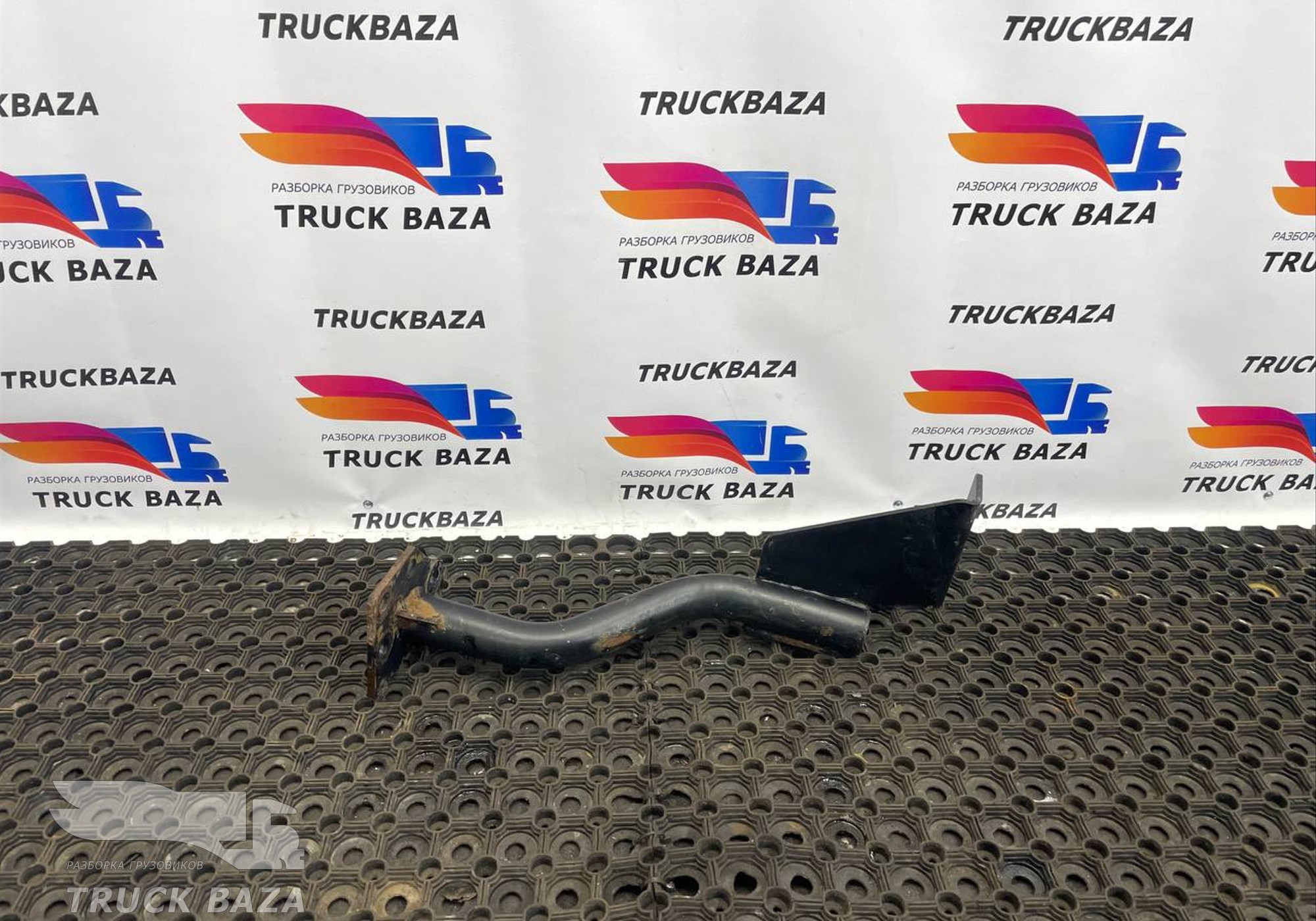 54901840515310 Кронштейн подножки левый для КАМАЗ 54901