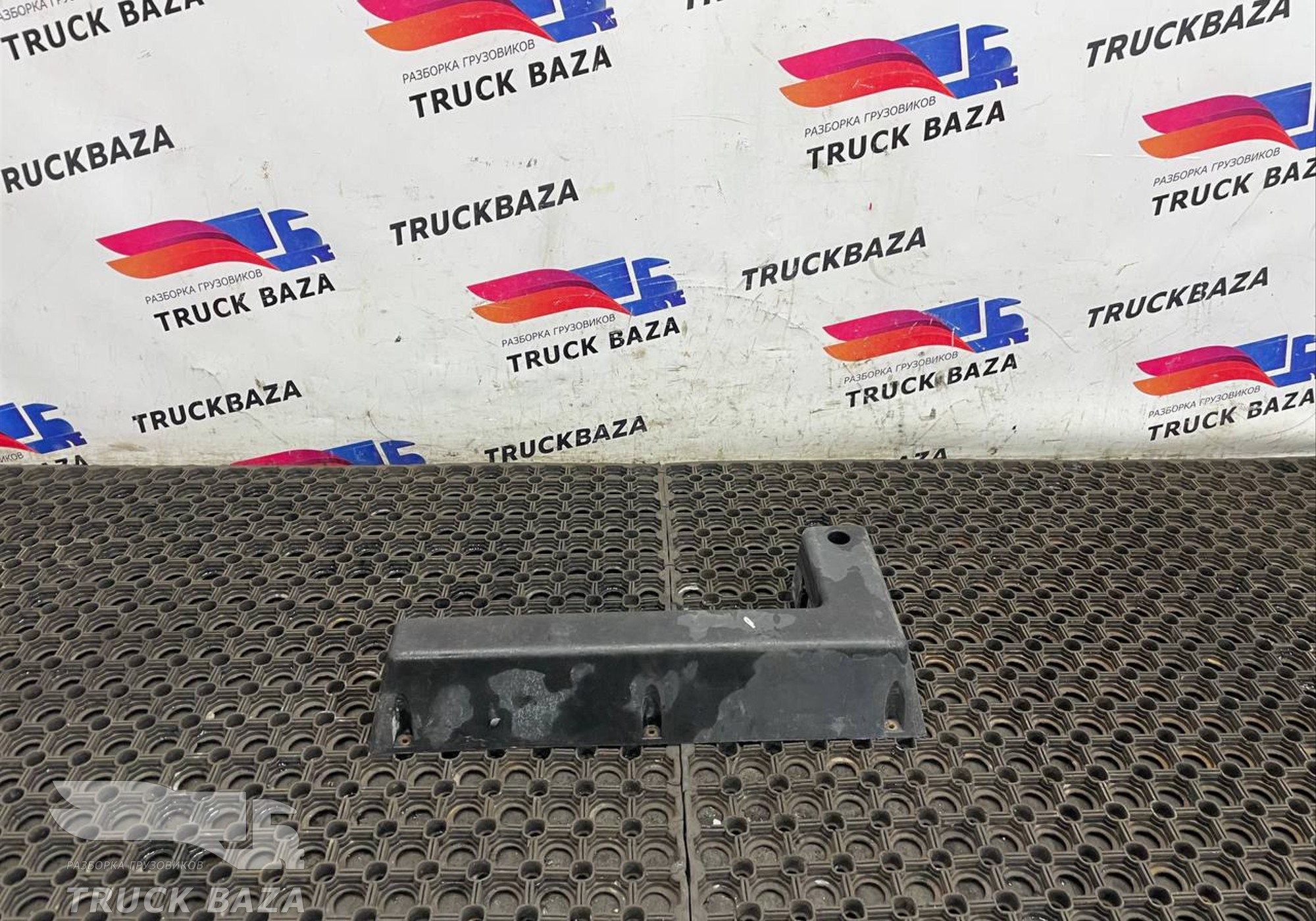 CC4614N012AA Накладка крыла для Ford F-MAX (с 2018)