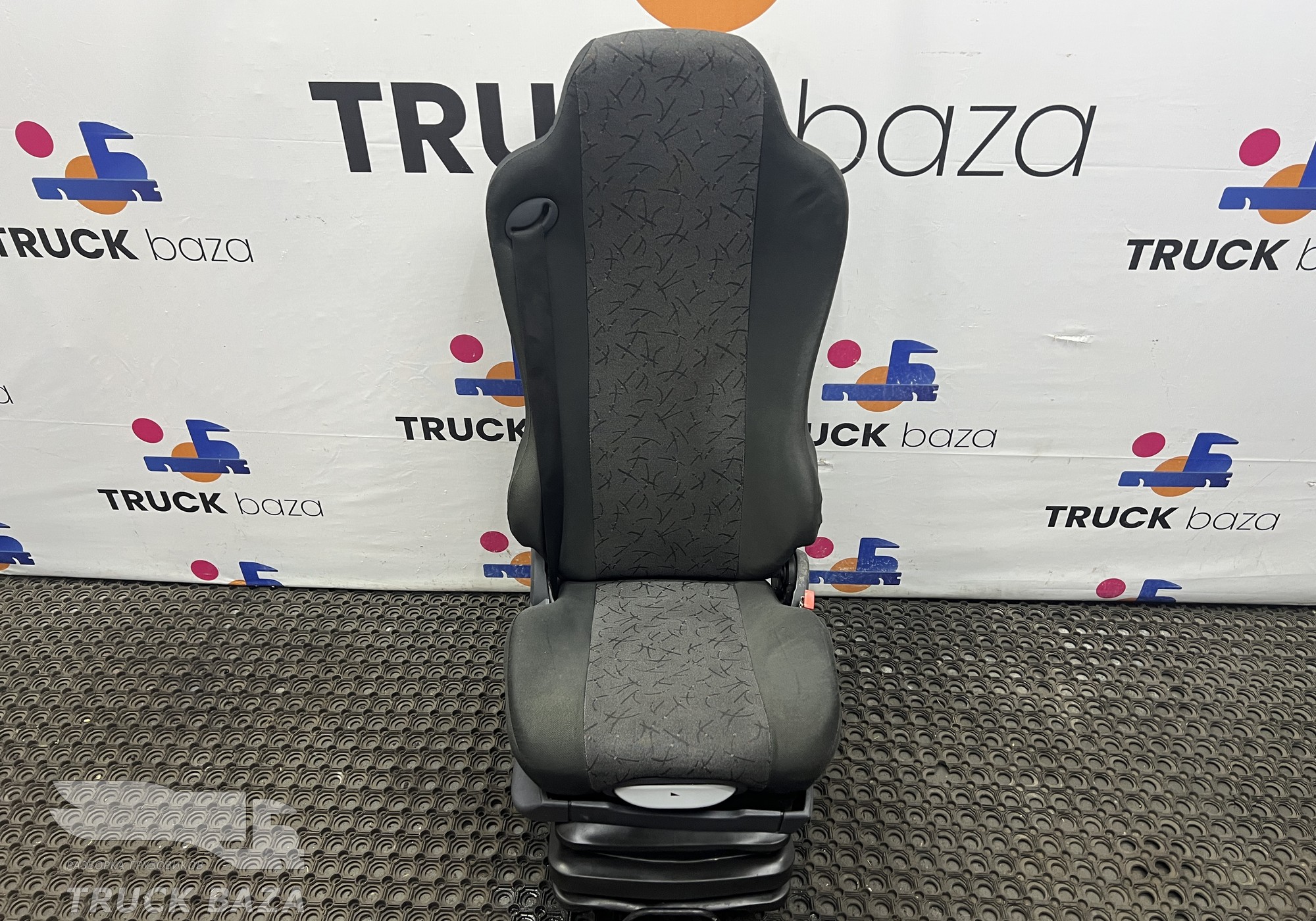 45104680003131 Сиденье пассажирское механическое для КАМАЗ 5490 (с 2013)