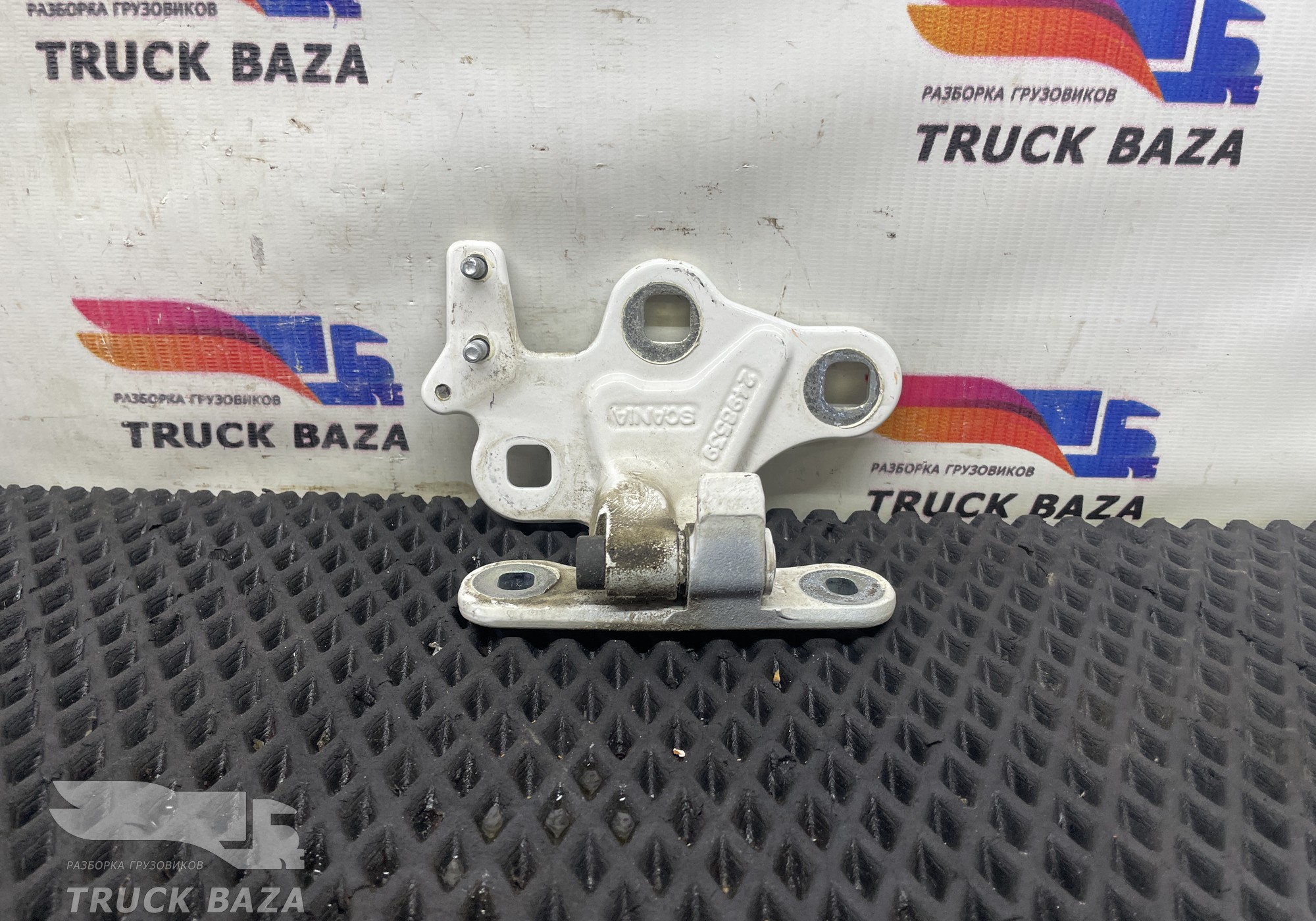 2498539 Петля двери левая для Scania 6-series