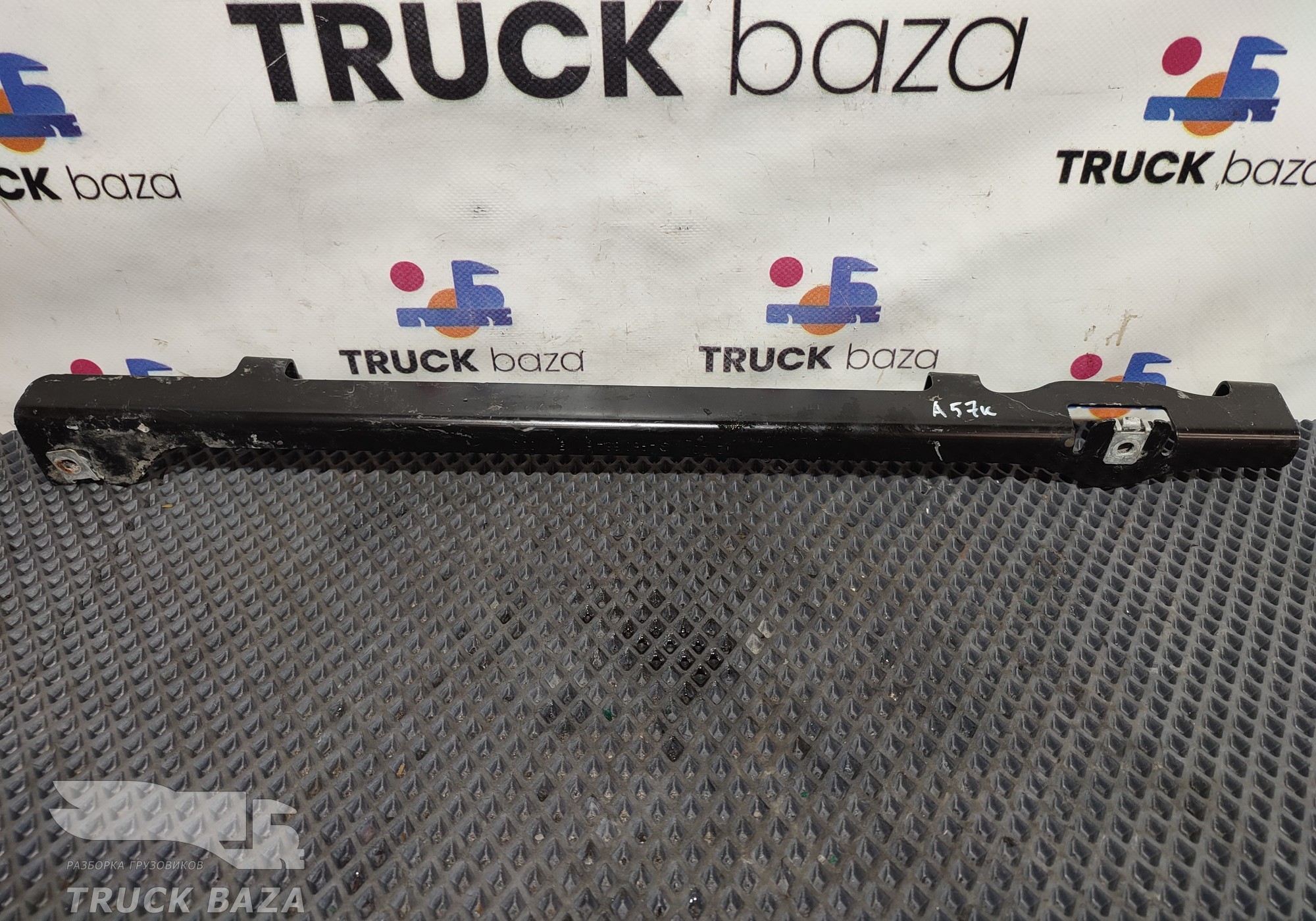 9608846115 Кронштейн продолжения крыла левого для Mercedes-Benz Actros New Actros MP4 (с 2011)