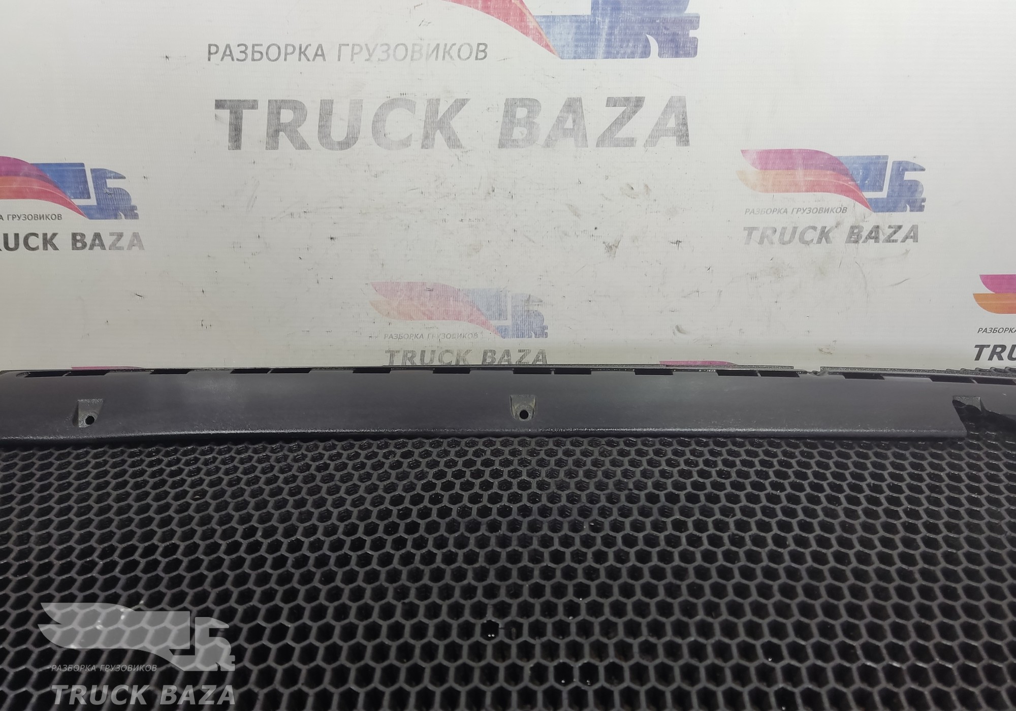 1297410 Накладка на торпедо правая для Daf XF95