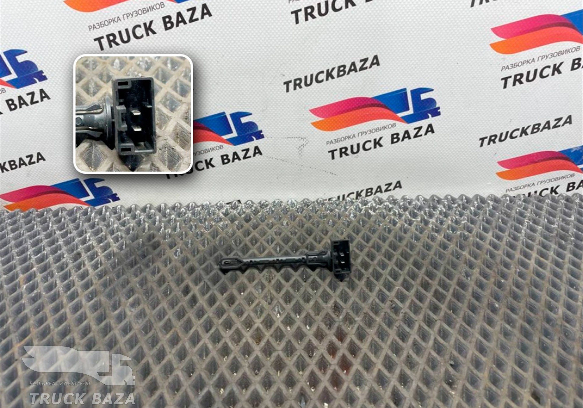 1422594 Датчик температуры воздуха для Scania 5-series R (с 2004 по 2016)