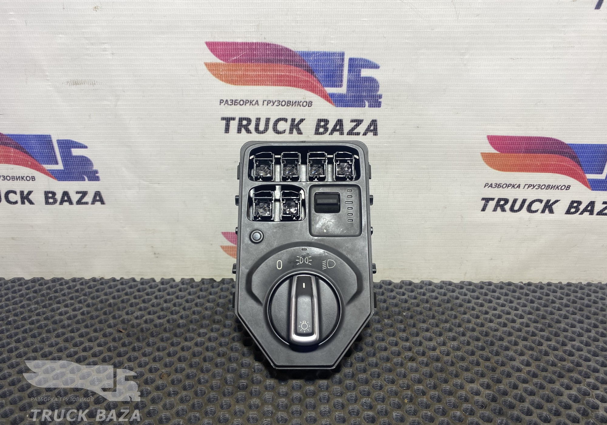 2673062 Блок управления светом для Scania