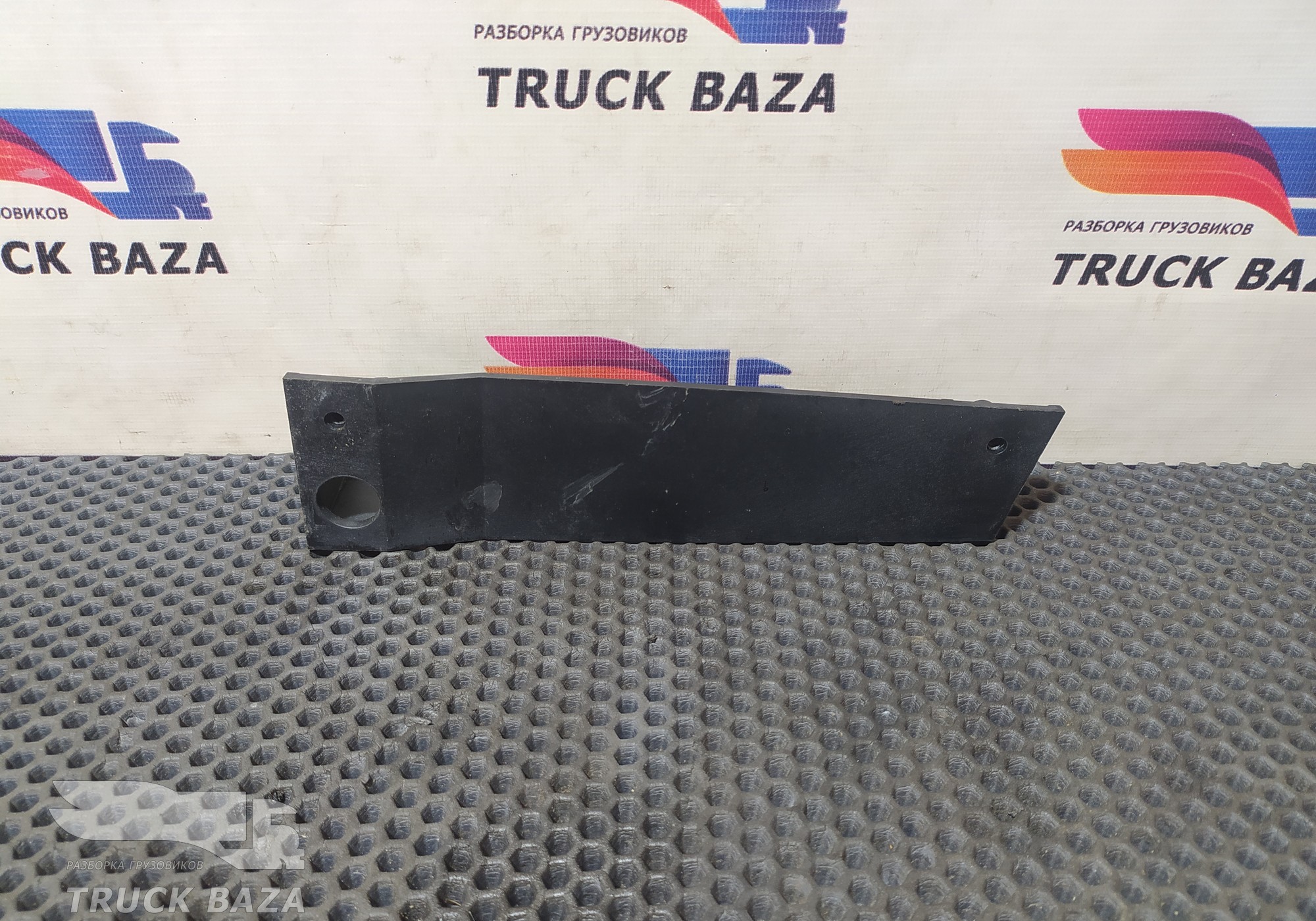 81639030193 Кронштейн полки левый для Man TGA