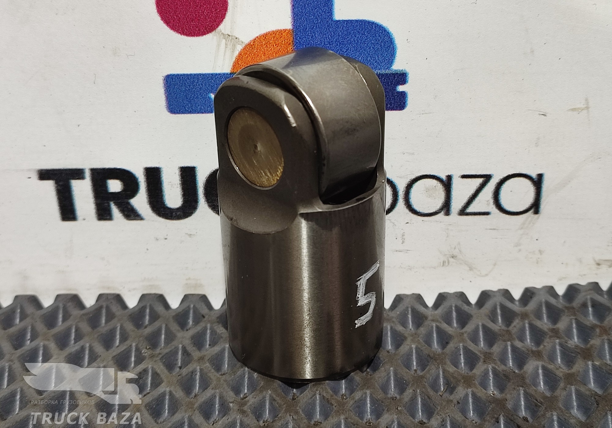 1867257 Толкатель выпускного клапана