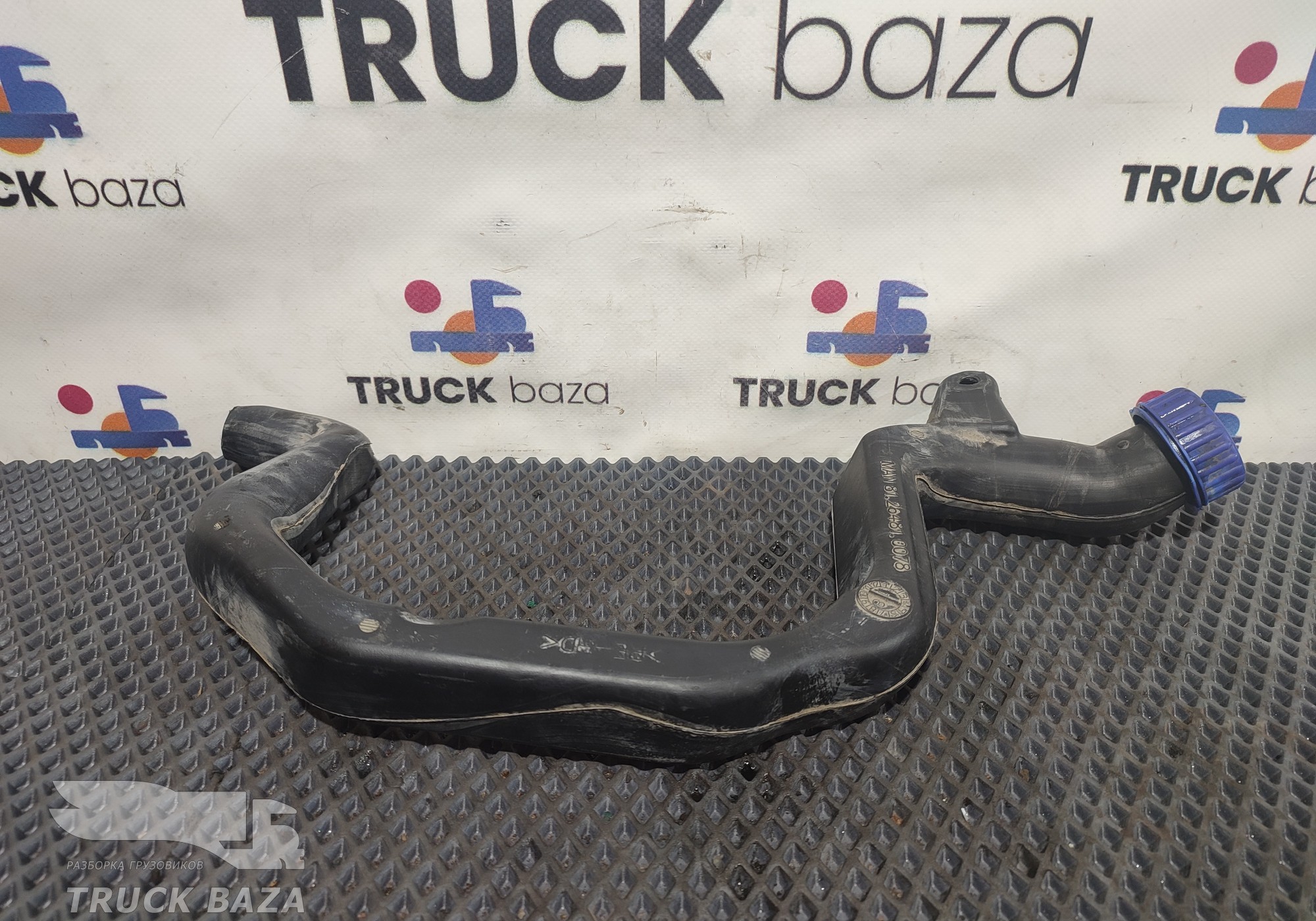 81264810078 Горловина бачка омывателя