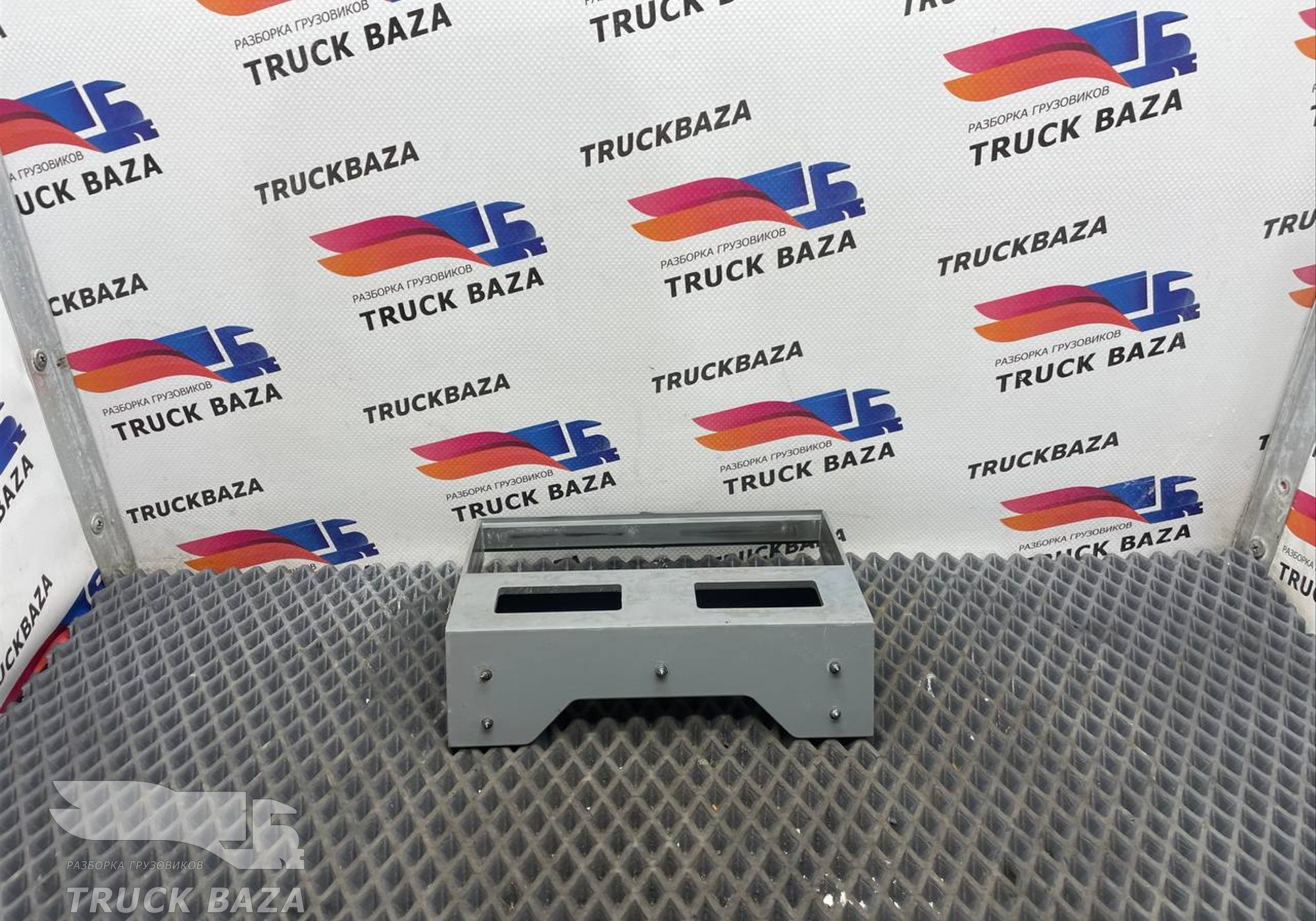 754847 Кронштейн крепления радио для Mercedes-Benz Actros MP3 (с 2008)