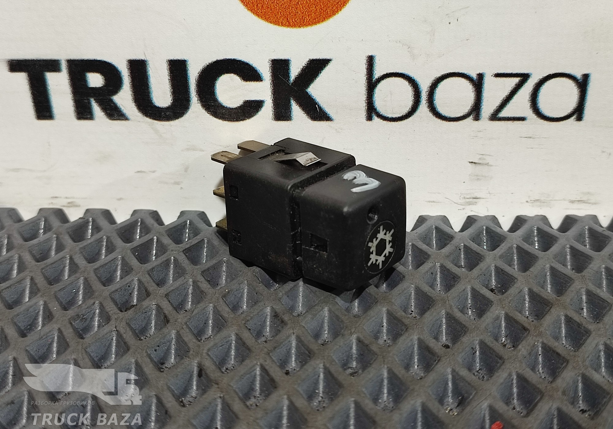 1435604 Кнопка кондиционера для Daf 95XF