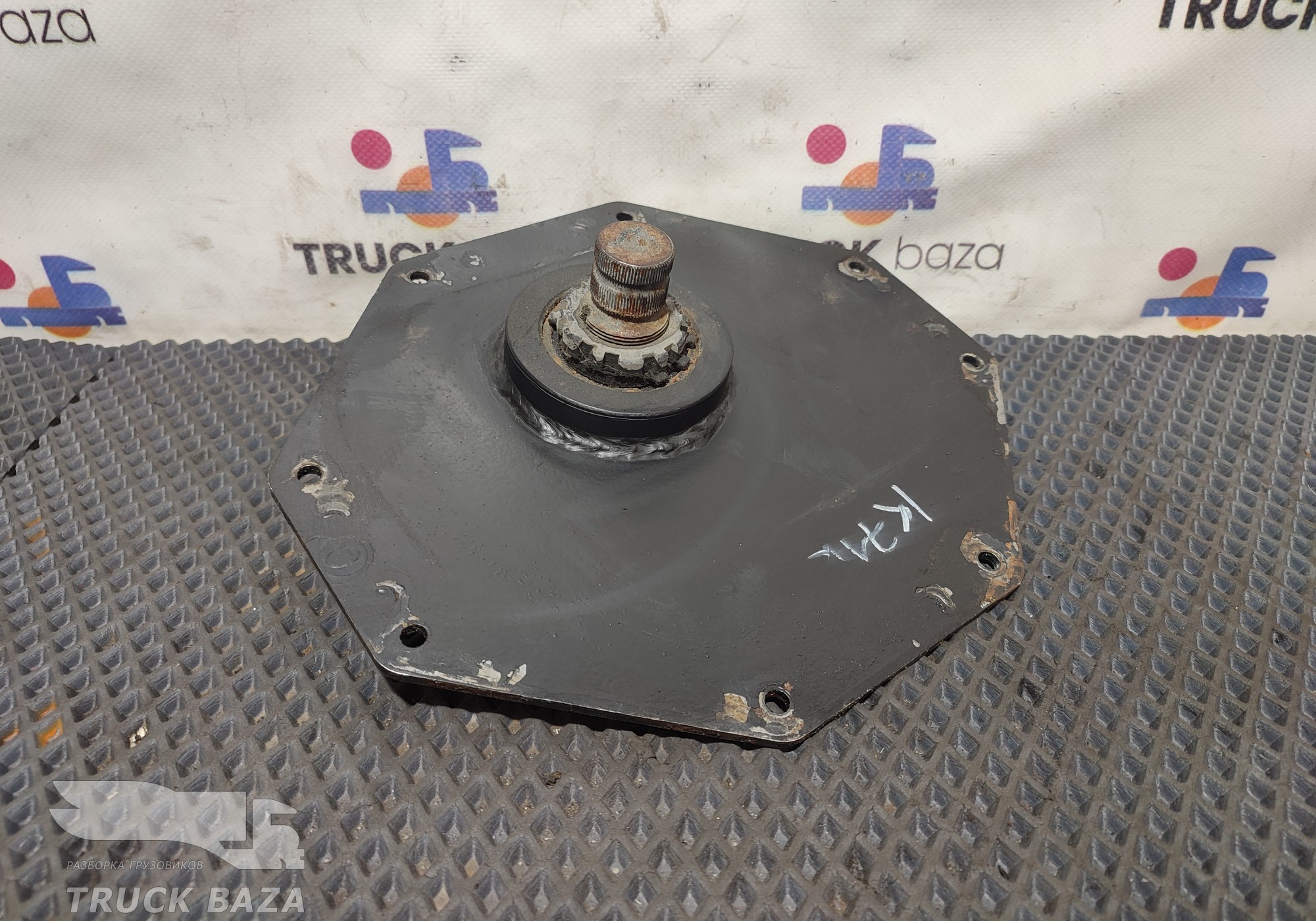 549013422050 Кронштейн рулевого кардана для КАМАЗ 54901