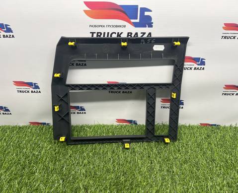 82265932 Накладка торпедо для Renault T (с 2013)