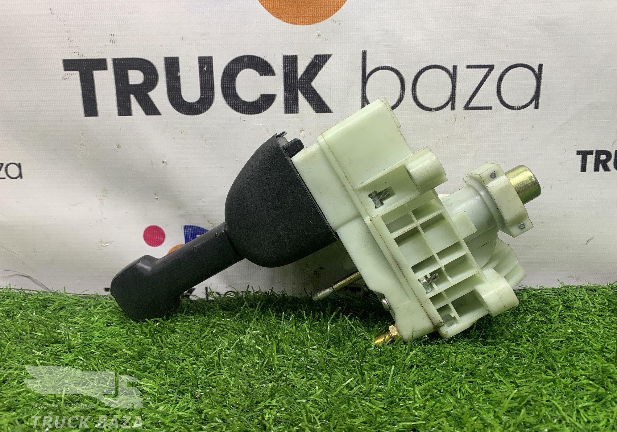 1774973 Кран ручного тормоза