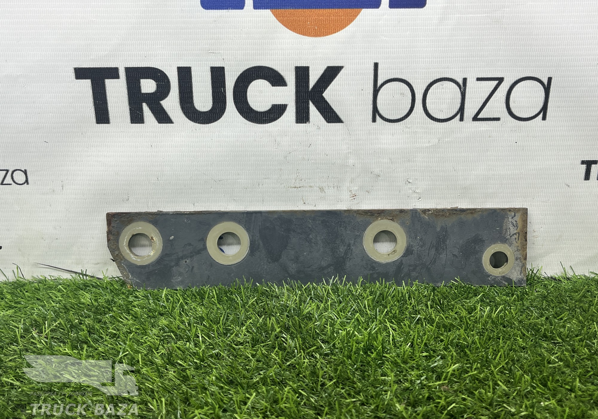 1232976 Проставка рамы для Daf XF105 (с 2005)