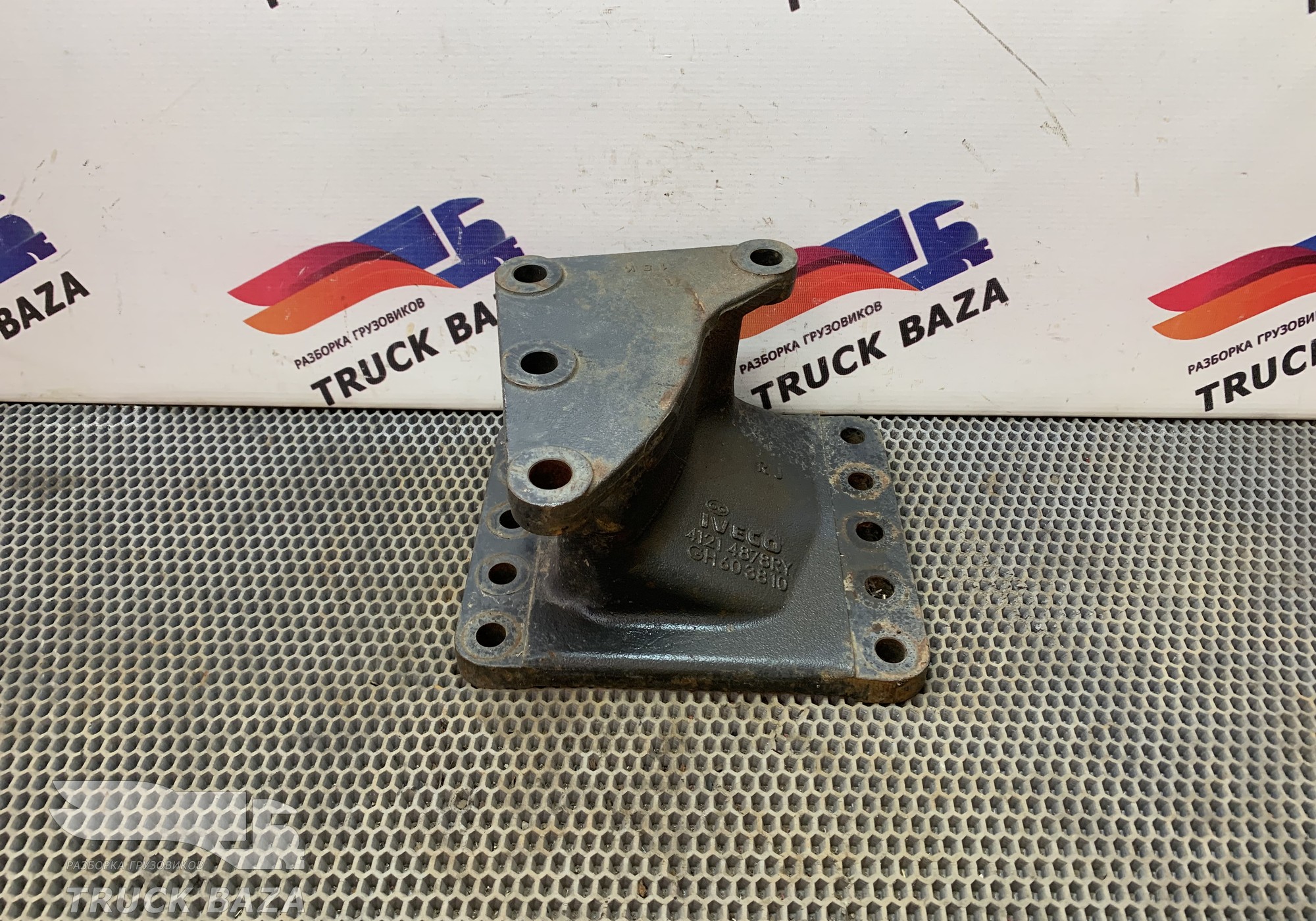 41214878 Кронштейн ГУРа для Iveco