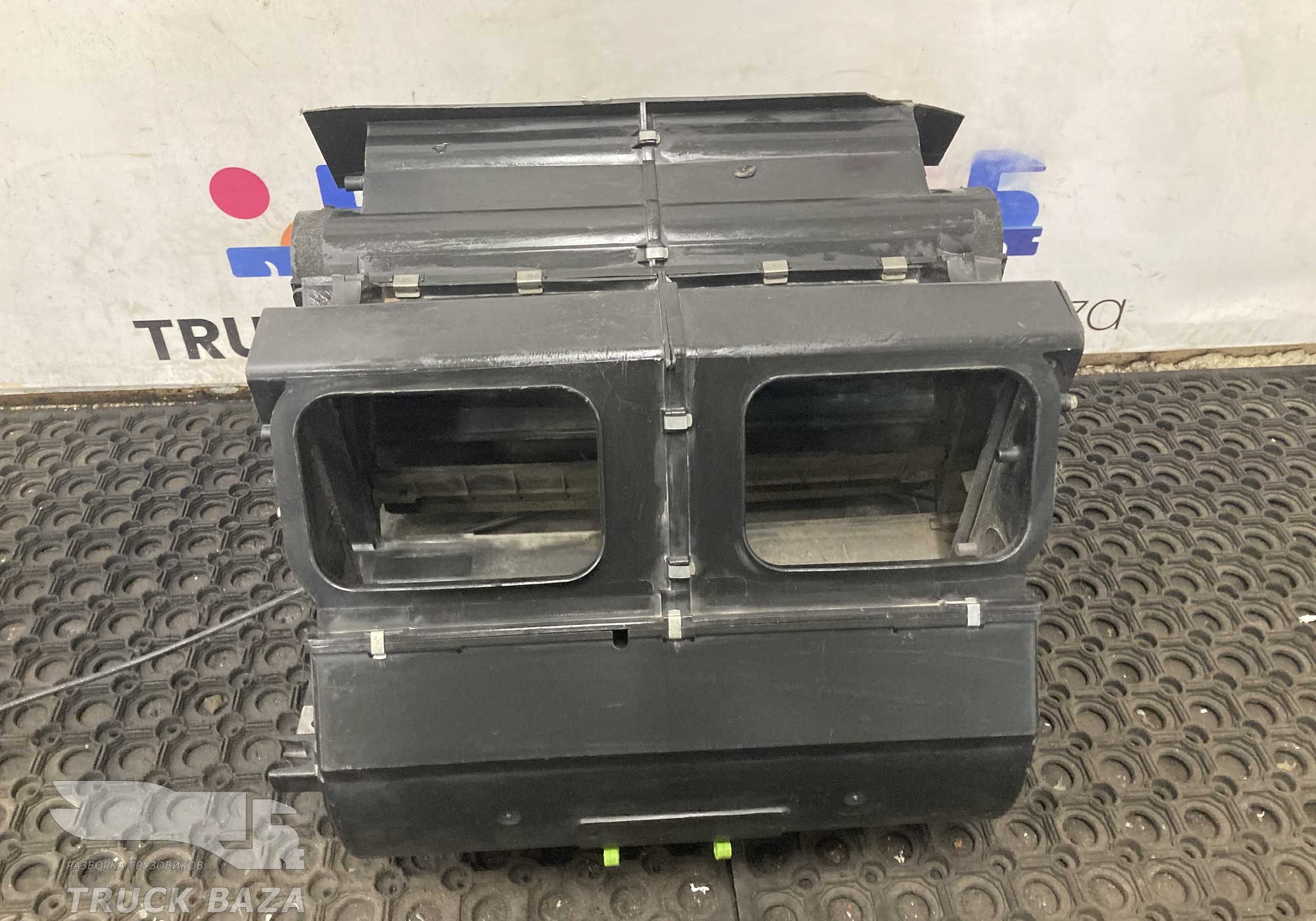 323357 Корпус отопителя для Daf XF105 (с 2005)