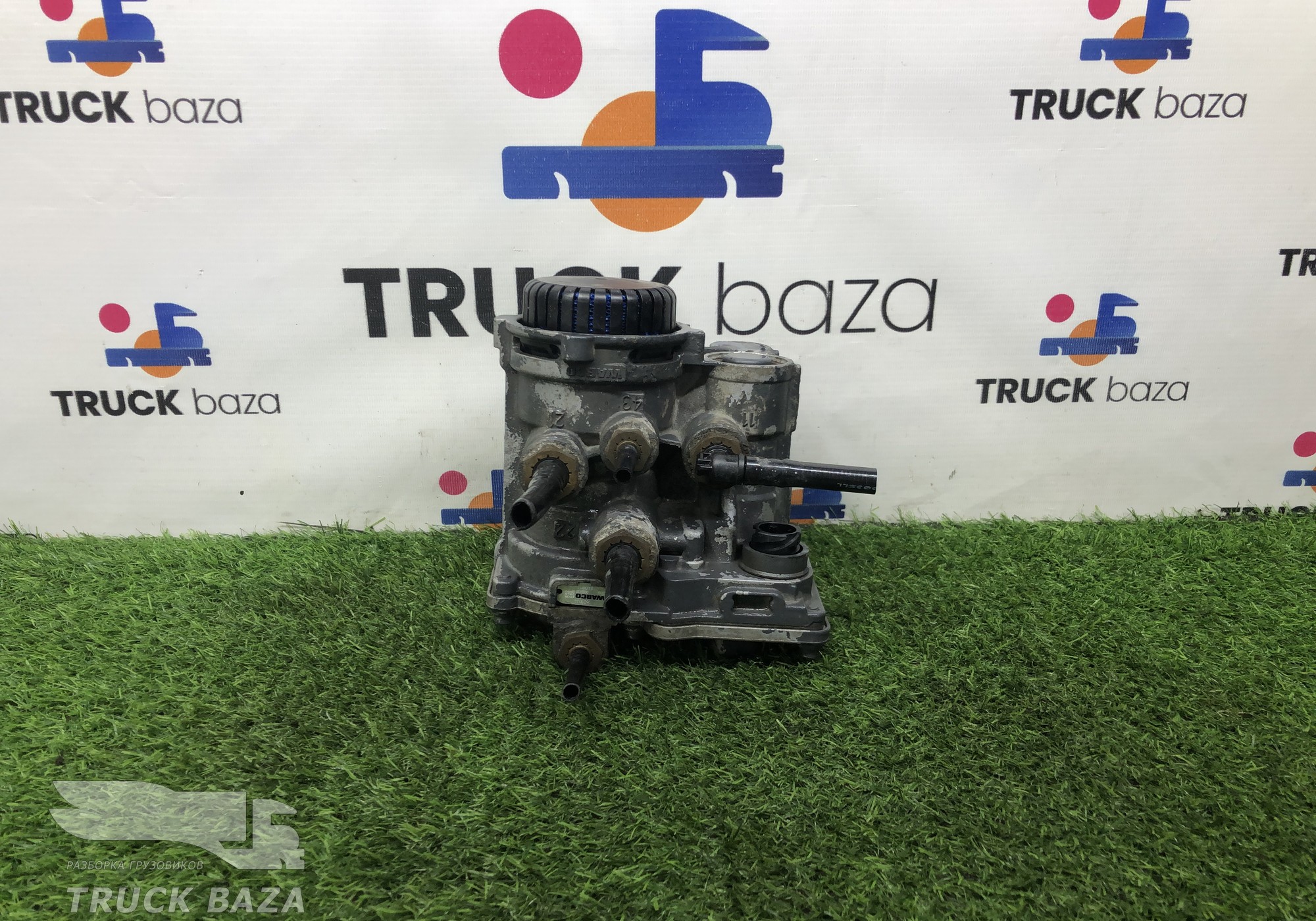 1601034 Кран управления тормозами прицепа