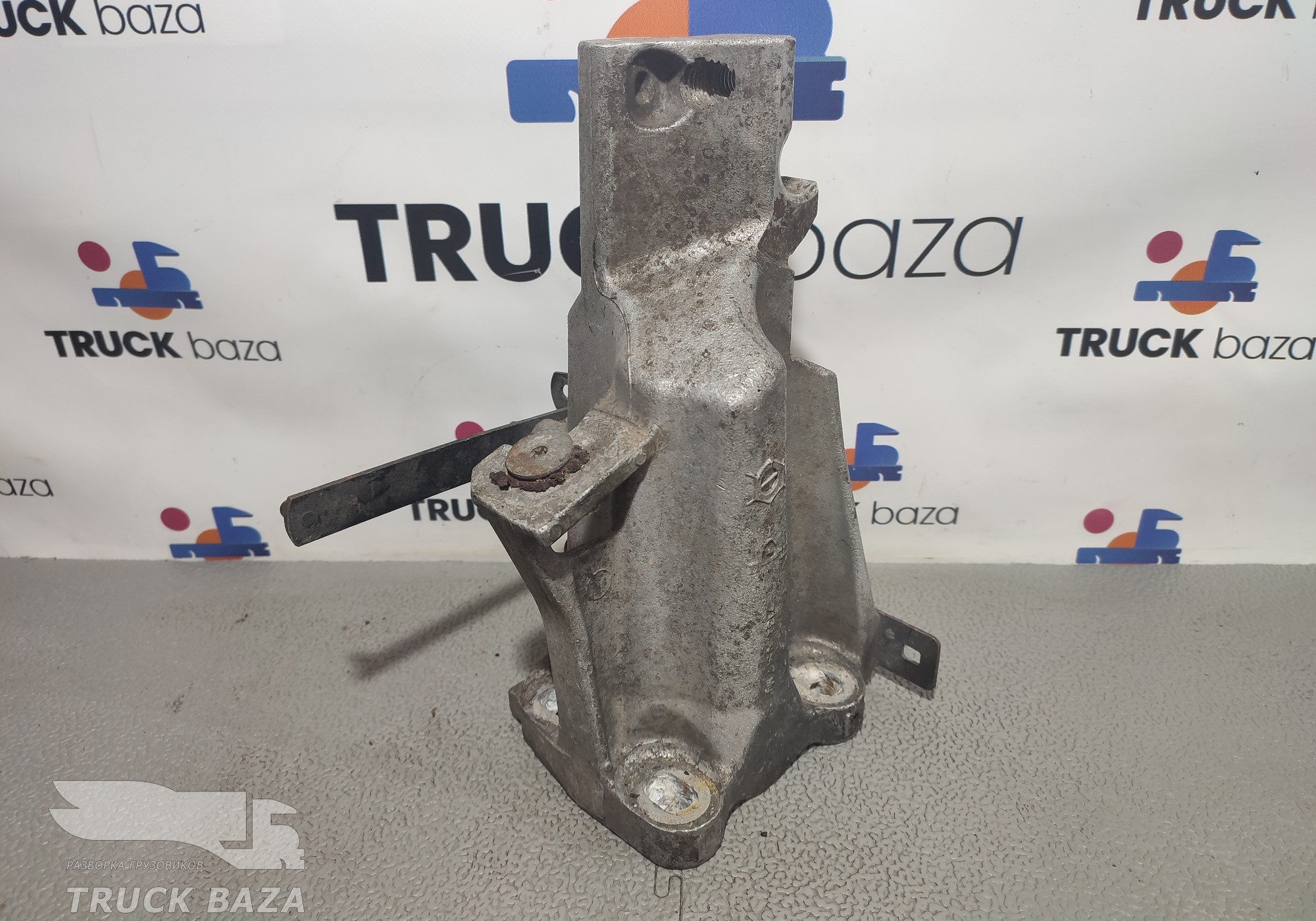 1728148 Кронштейн торсиона левый для Scania 5-series R (с 2004 по 2016)