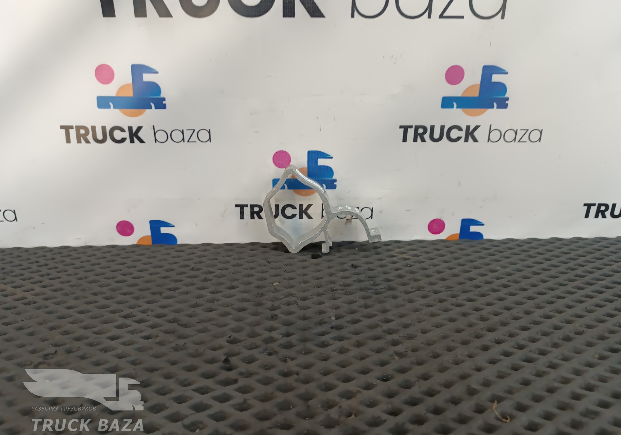 9606840096 Кронштейн торпедо для Mercedes-Benz Actros New Actros MP4 (с 2011)