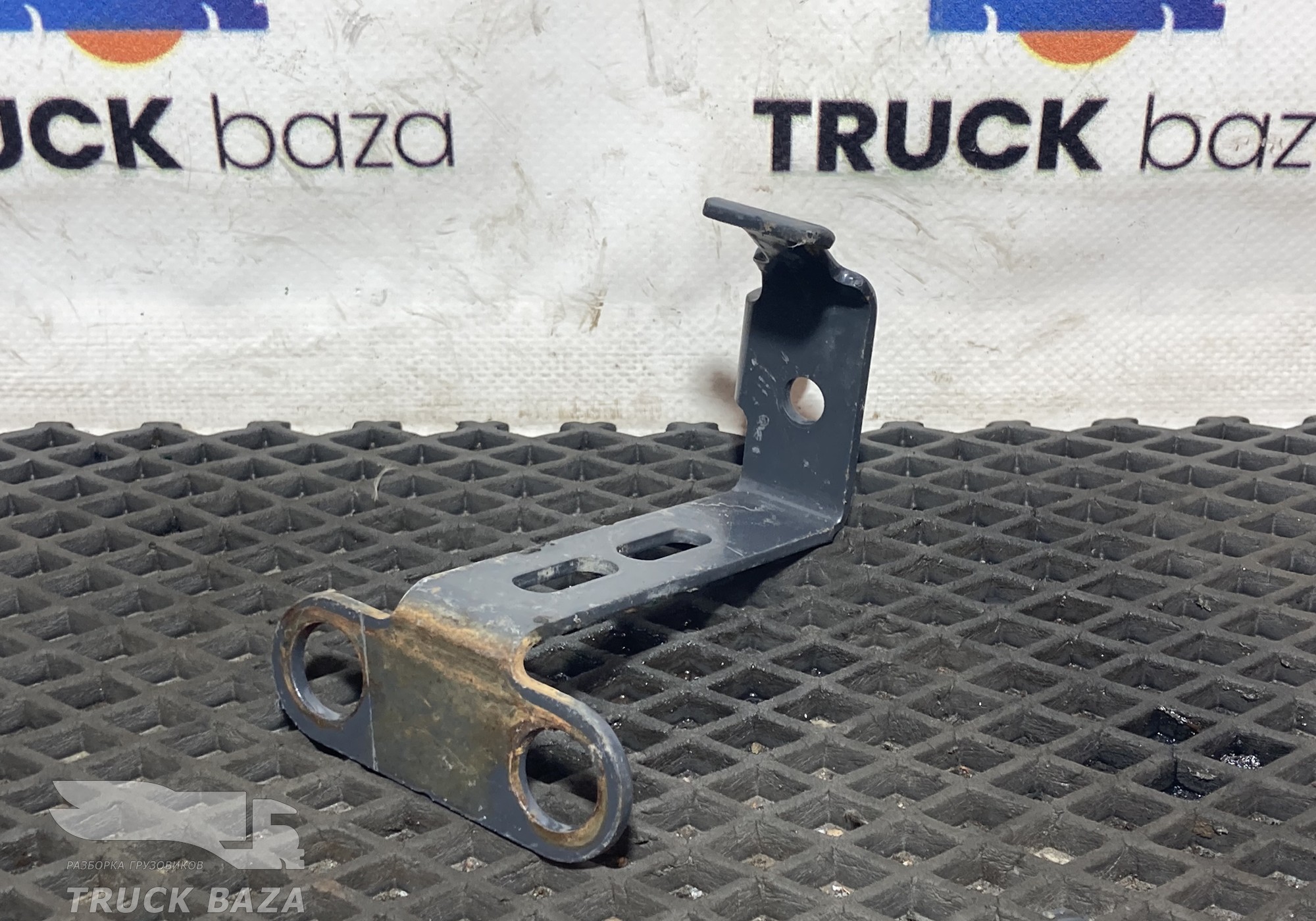 22020574 Кронштейн трубок воздушных для Renault T